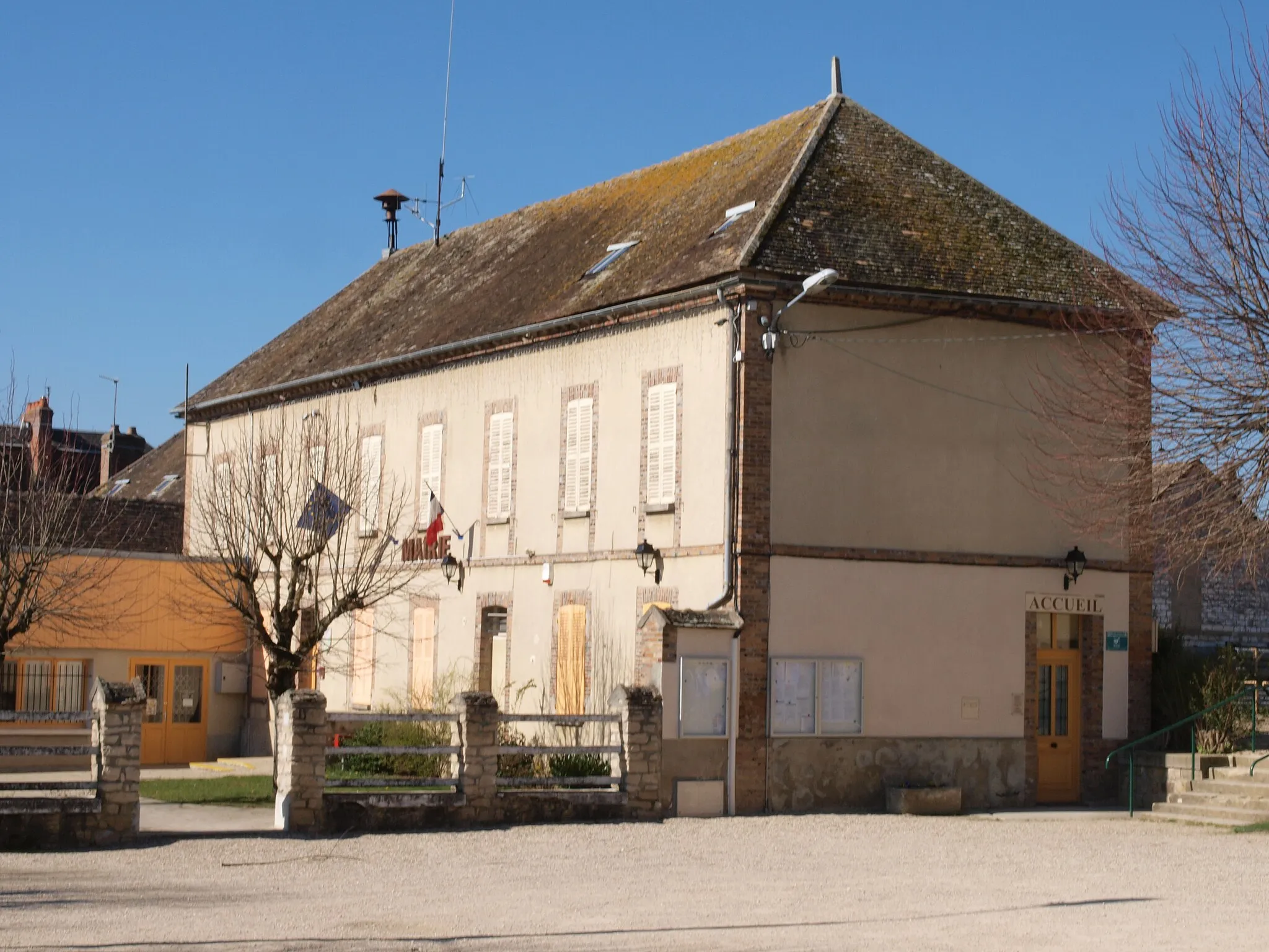Photo showing: Michery (Yonne, France) ; mairie