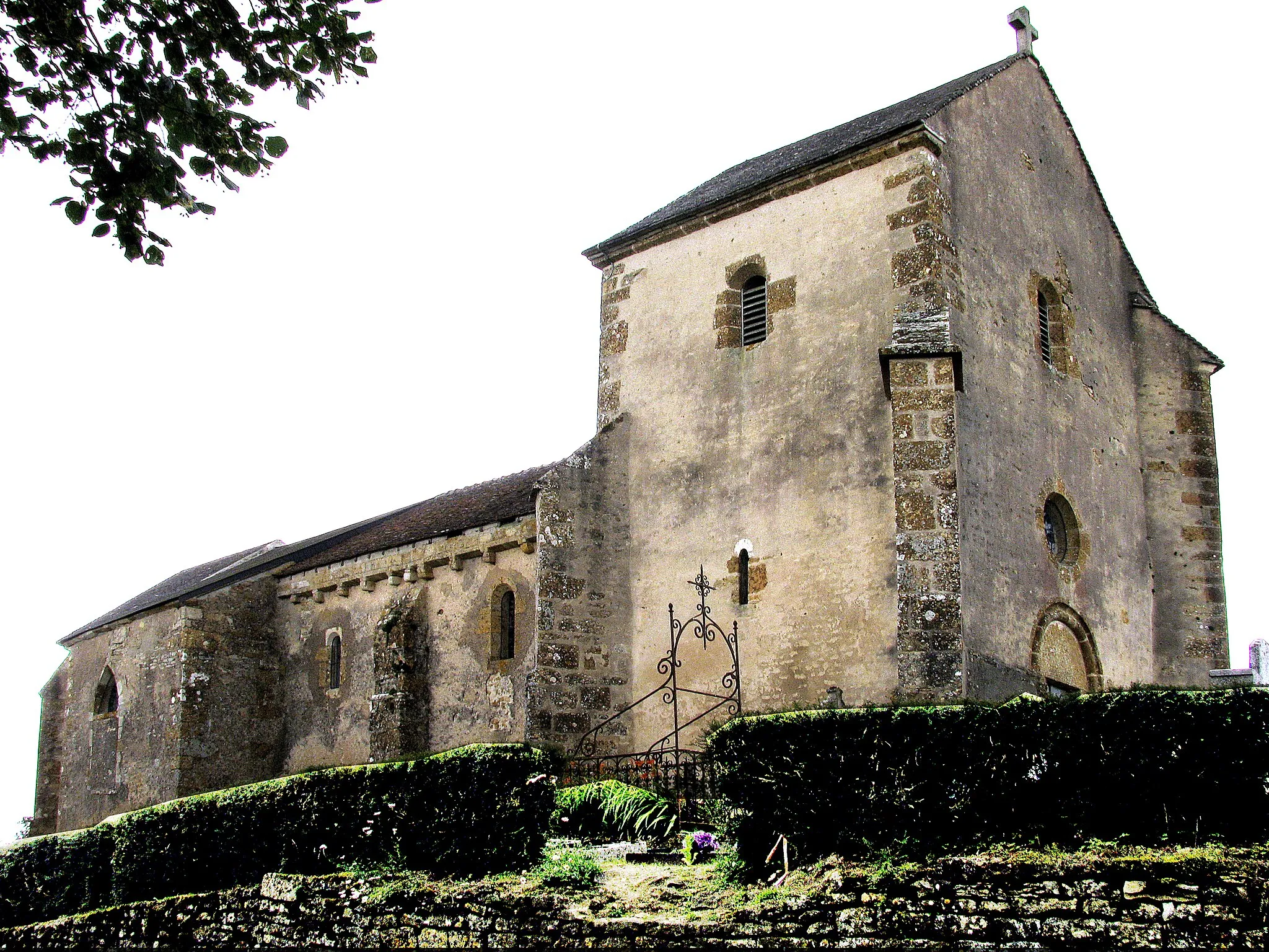 Photo showing: Chapelle Saint-Pierre-aux-Liens de Mont-Sabot, à Neuffontaines, Nièvre, France.