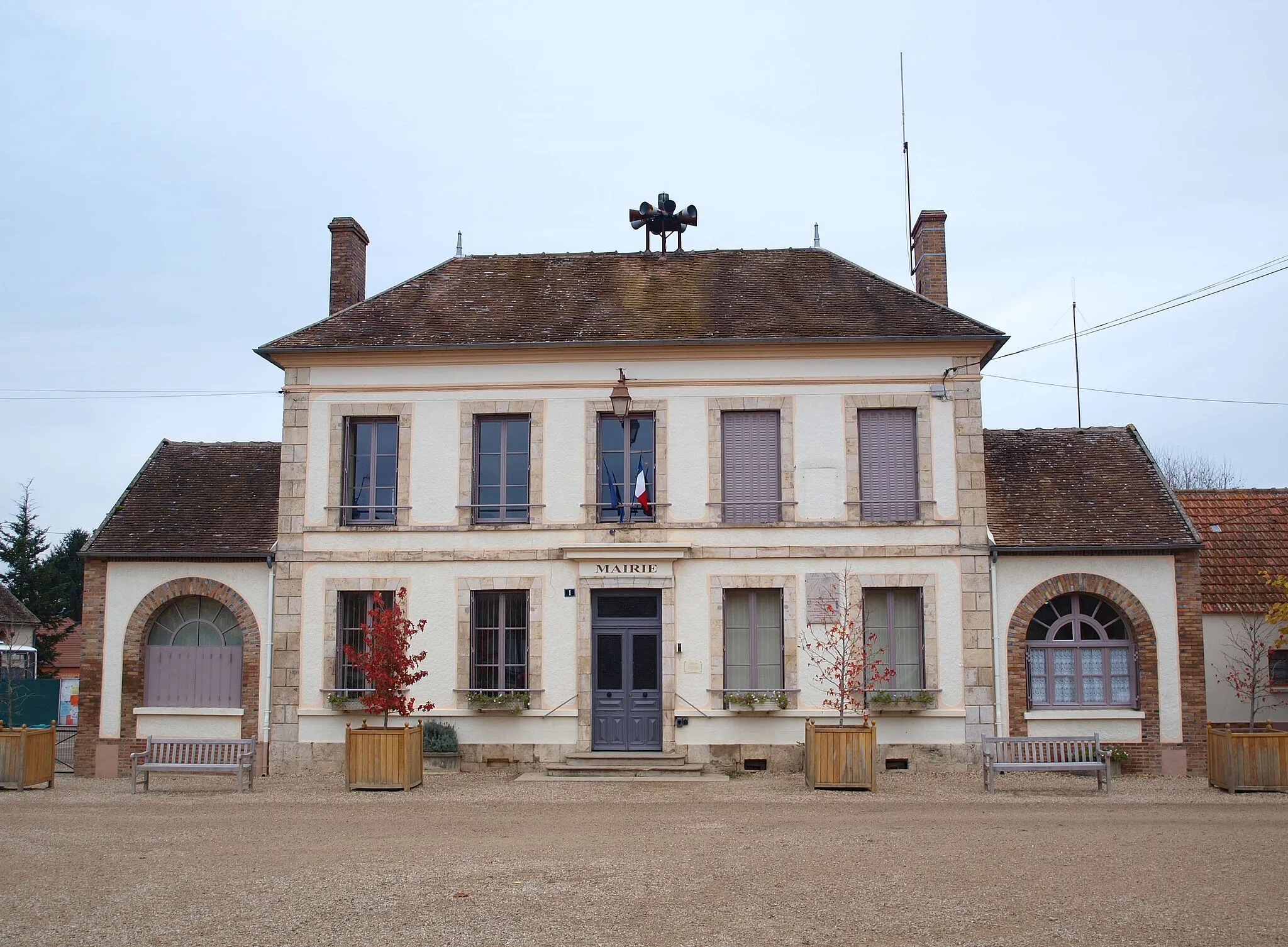 Photo showing: Champigny (Yonne, France) ; mairie
