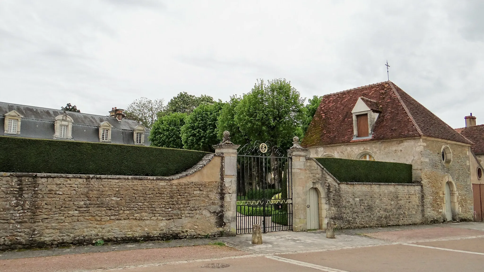 Photo showing: Château de Vassy, Etaule, Yonne, France