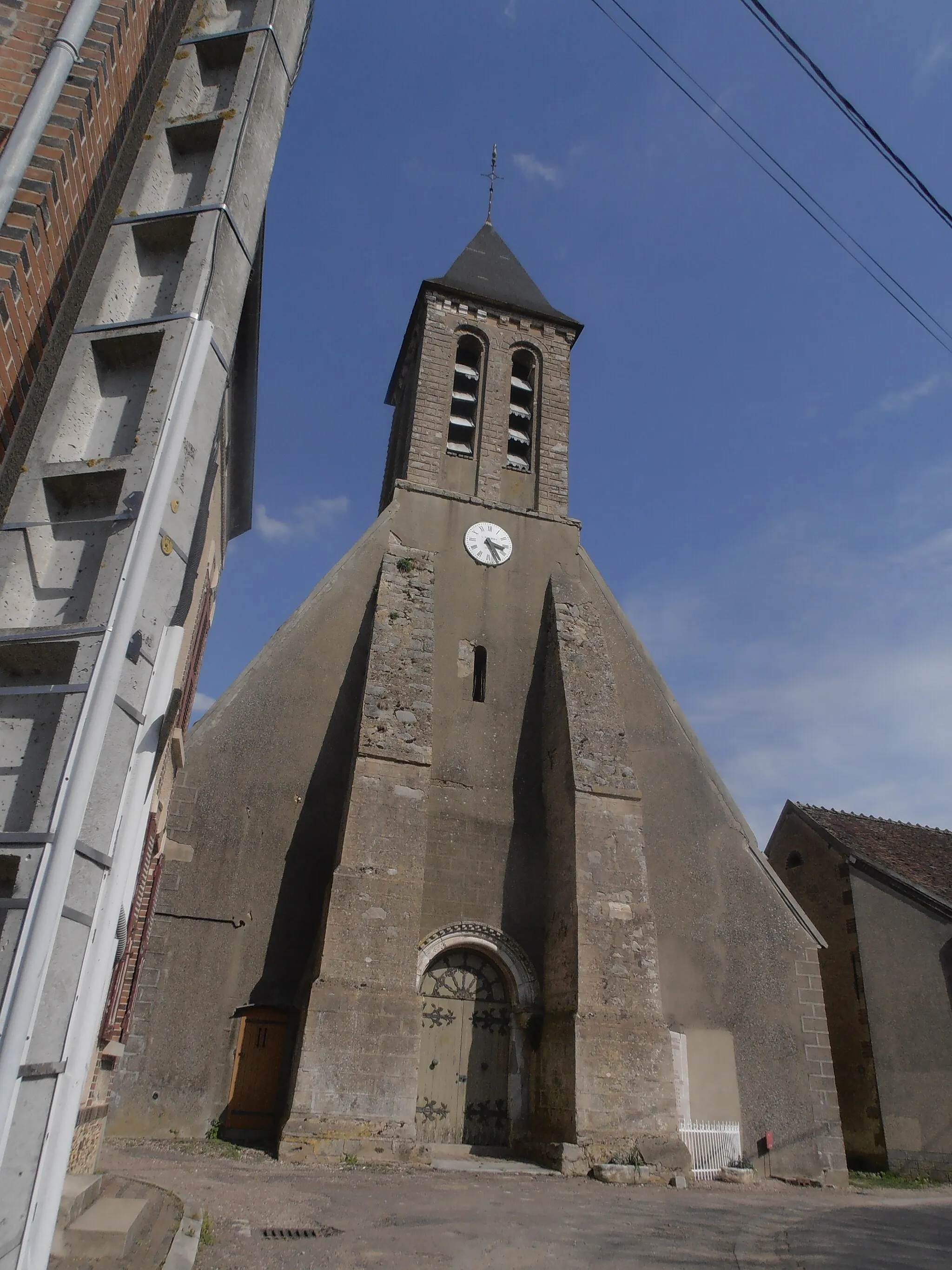 Photo showing: 'Église Saint-Martin-et-Saint-Marc, construite au début  XIIe siècle