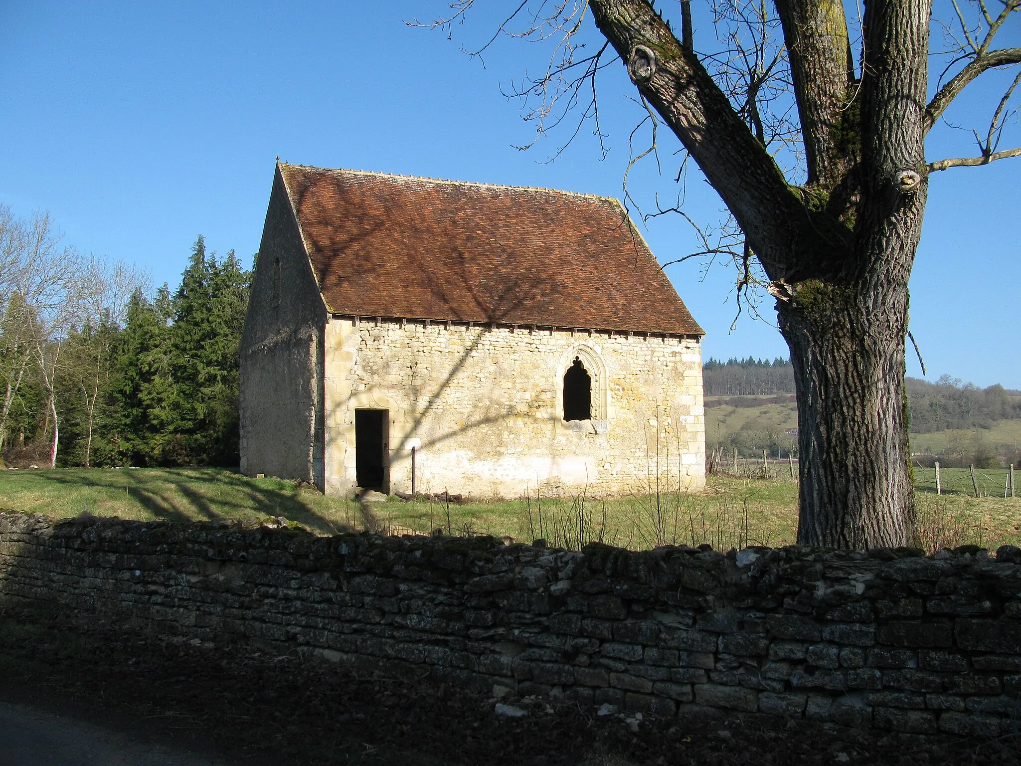 Photo showing: Chapelle de Poissons, à Poiseux, Nièvre, France.