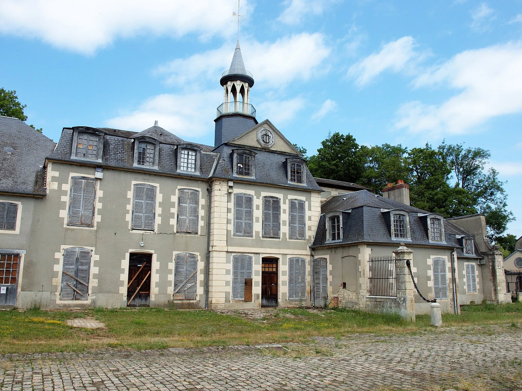 Photo showing: Château de la Chaussade à Guérigny (Nièvre, France)