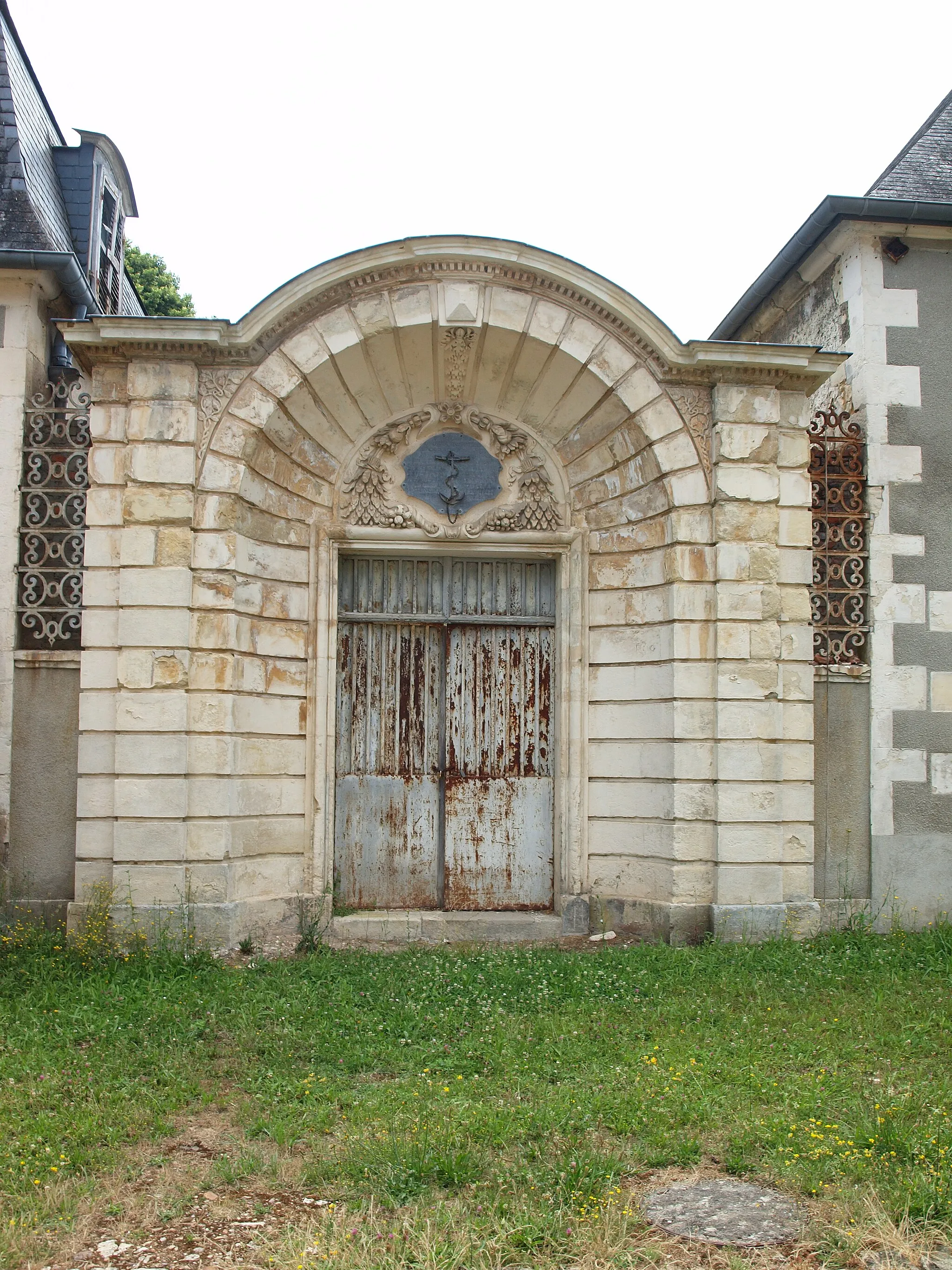 Photo showing: Château de la Chaussade à Guérigny (Nièvre, France)