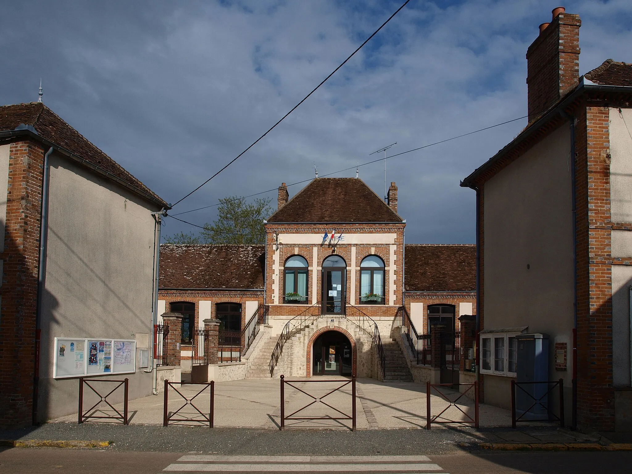 Photo showing: Villebéon (Seine & Marne, France) ; la mairie