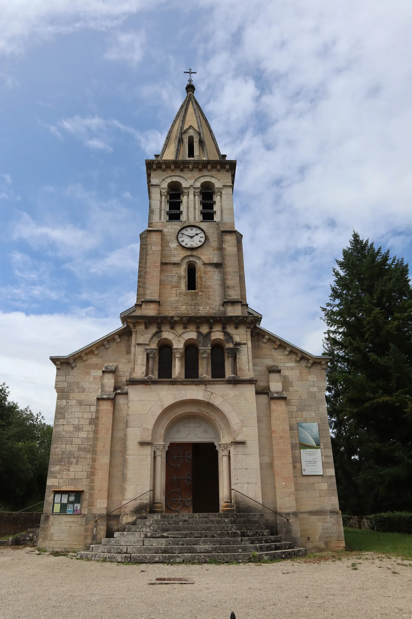 Photo showing: Église Saint-Charles-Borromée de L'Étang-Vergy (21).