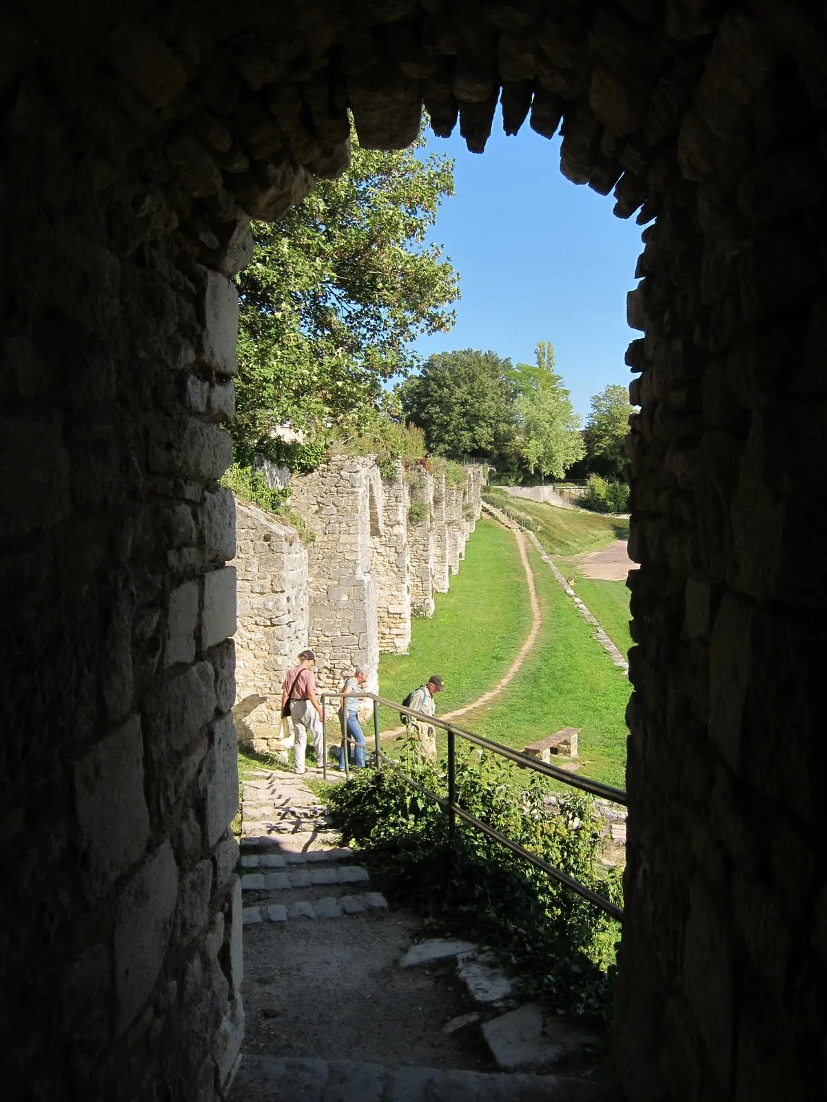 Photo showing: La Charite, Defensive Wall