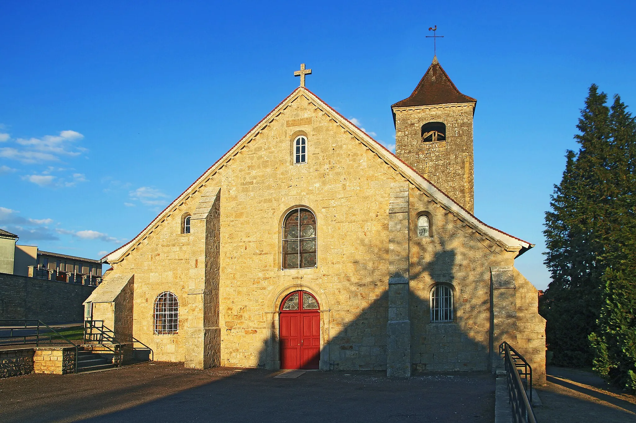 Photo showing: Église romane Saint-Rémi (XIIème et XVIIIème siècles) à Recey-sur-Ource en Côte-d'Or