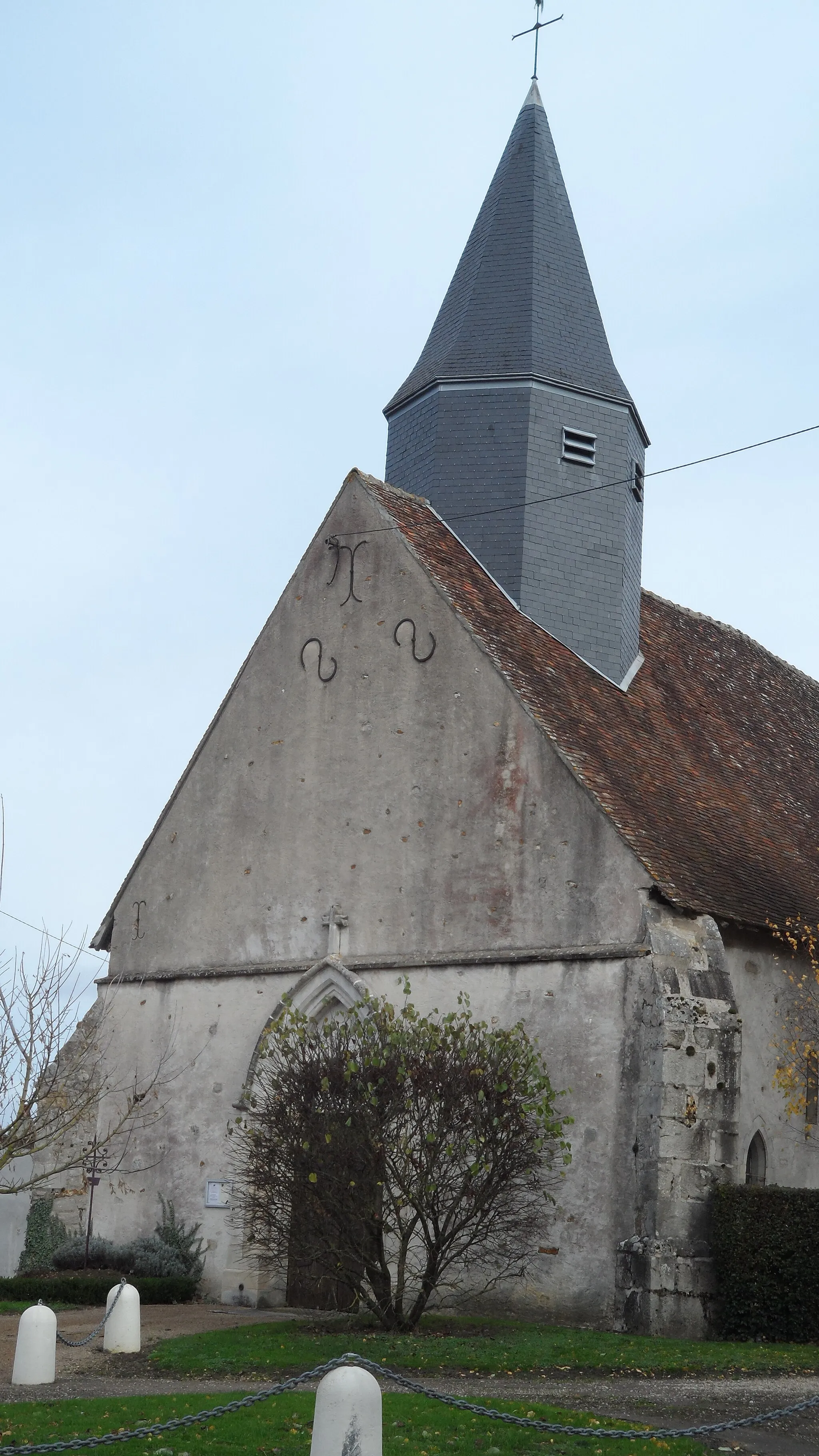 Photo showing: Eglise de Saint-Martin-d'Ordon (Yonne) France des XIII et XIV e siècle