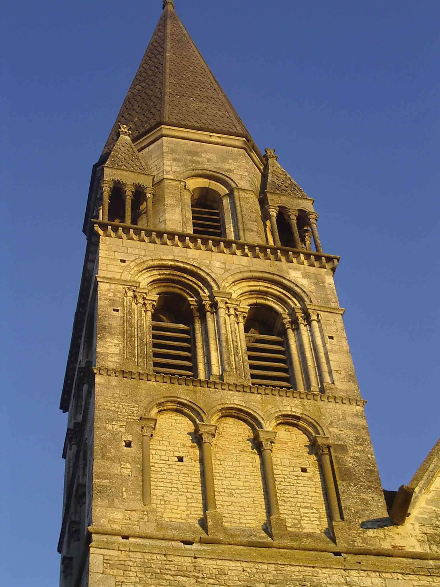 Photo showing: clocher de l'église