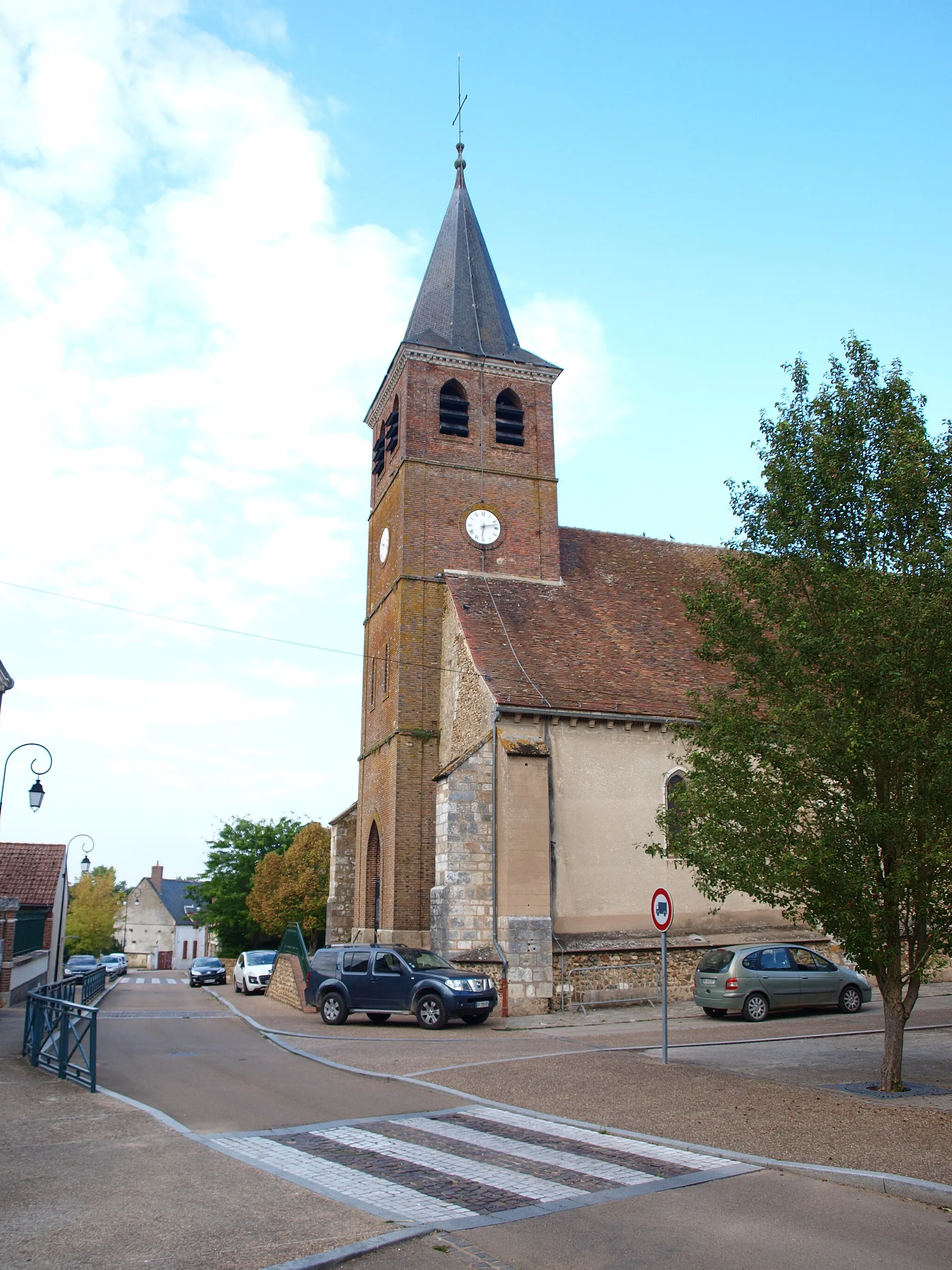 Photo showing: Champignelles (Yonne, France) ; église