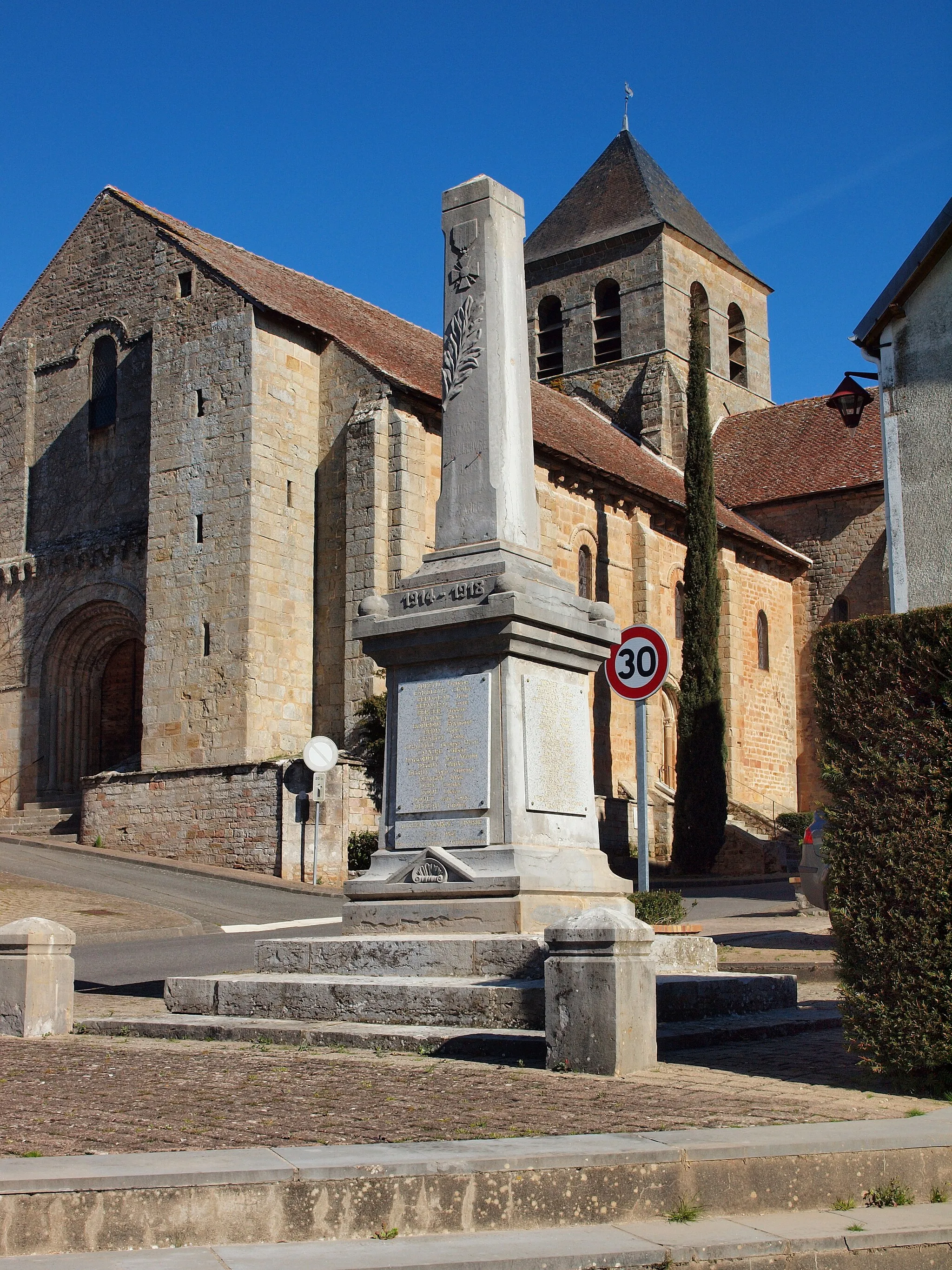 Photo showing: Monument aux morts de Couleuvre (Allier, France)