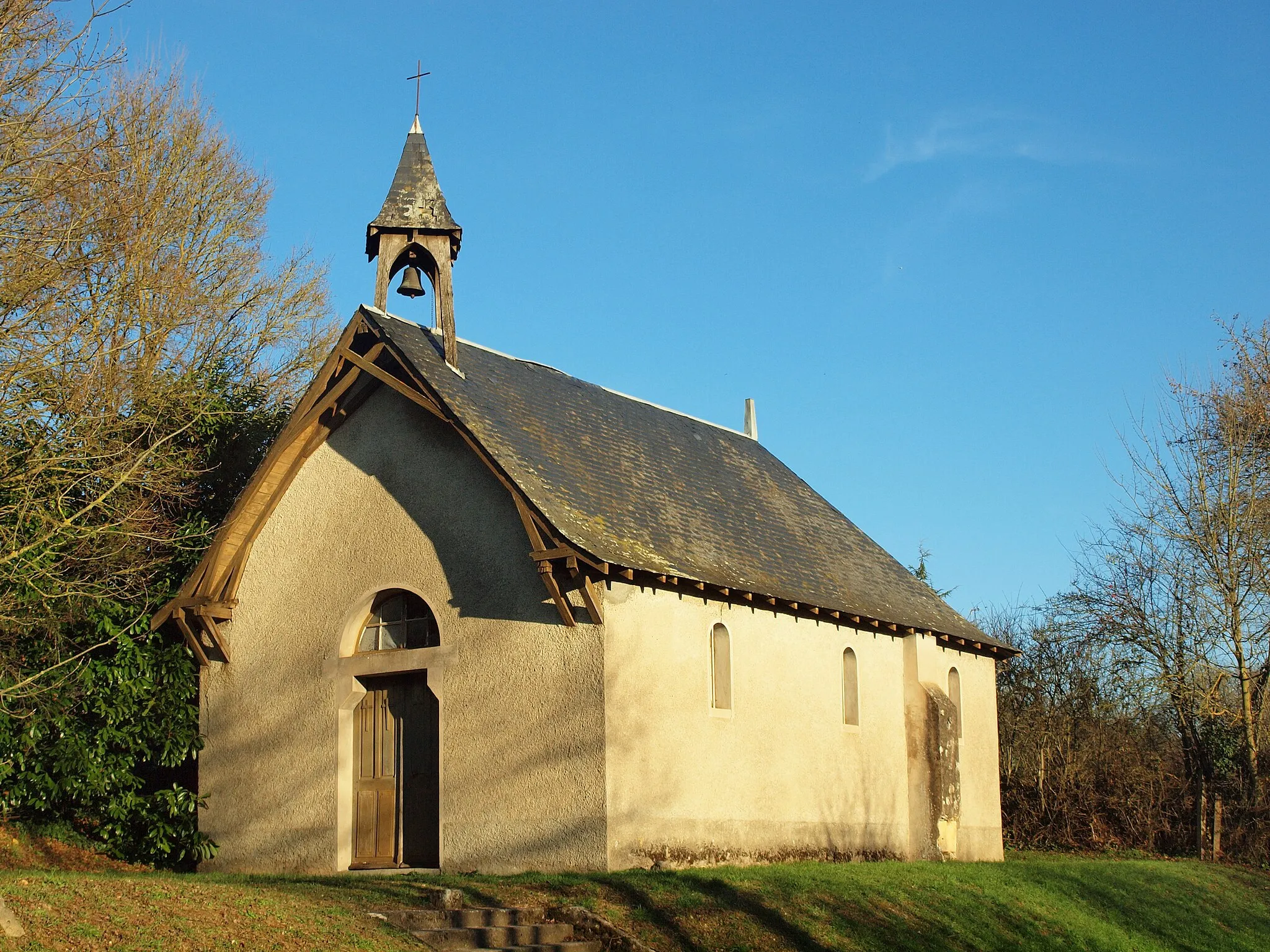 Photo showing: Hameau de Moulot, commune de Clamecy  (Nièvre, France) ; chapelle