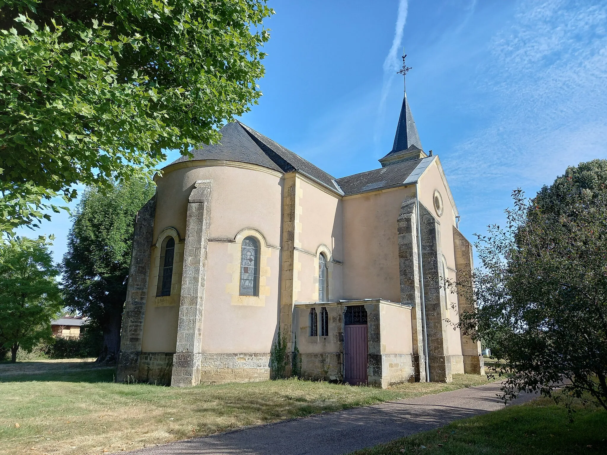 Photo showing: église Saint-Symphorien de Fertrève (église située dans la Nièvre, en France)