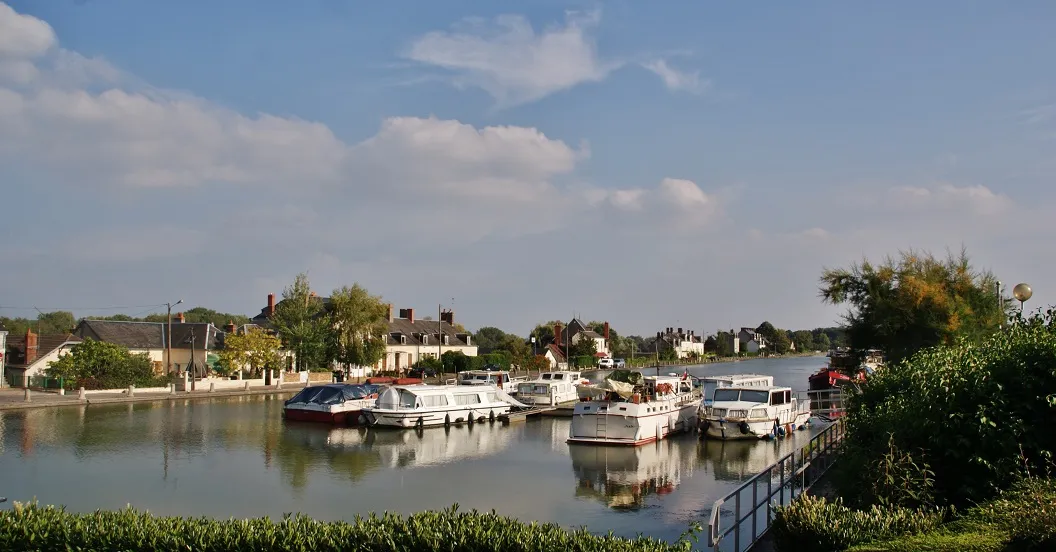 Photo showing: Canal Latéral a la Loire