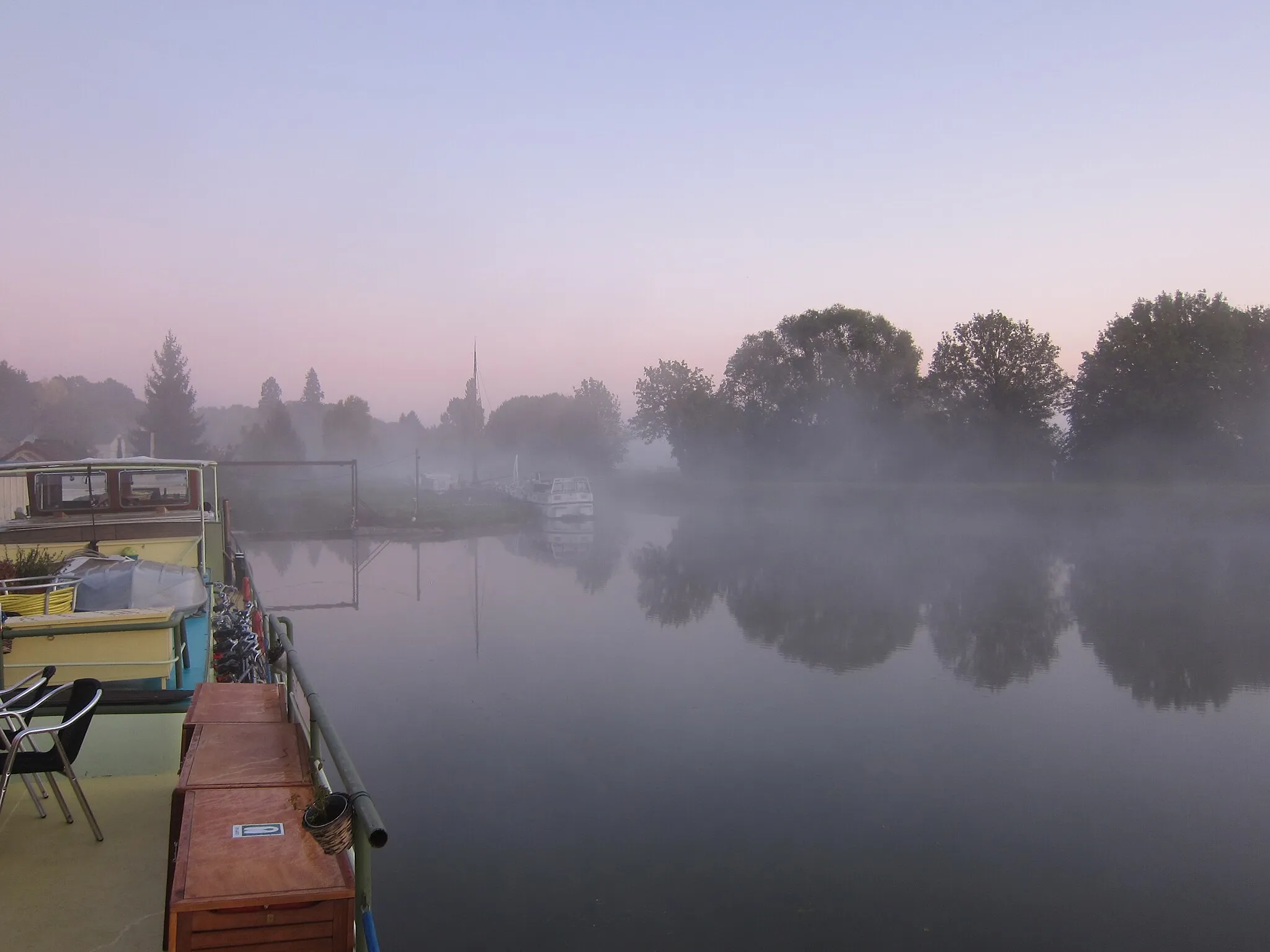 Photo showing: Morning on the Canal before our two week bicycle trip to Paris