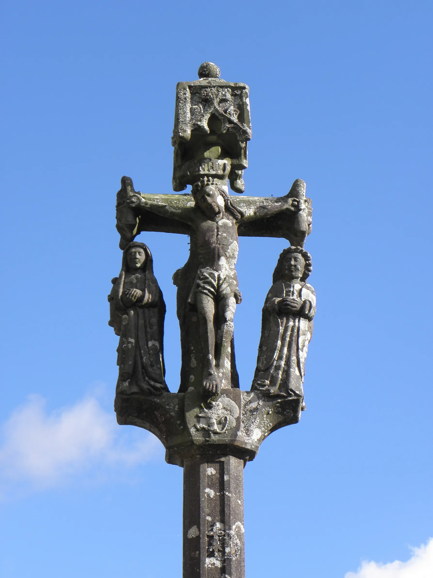 Photo showing: Calvaire de l'enclos paroissial de Dirinon (29).