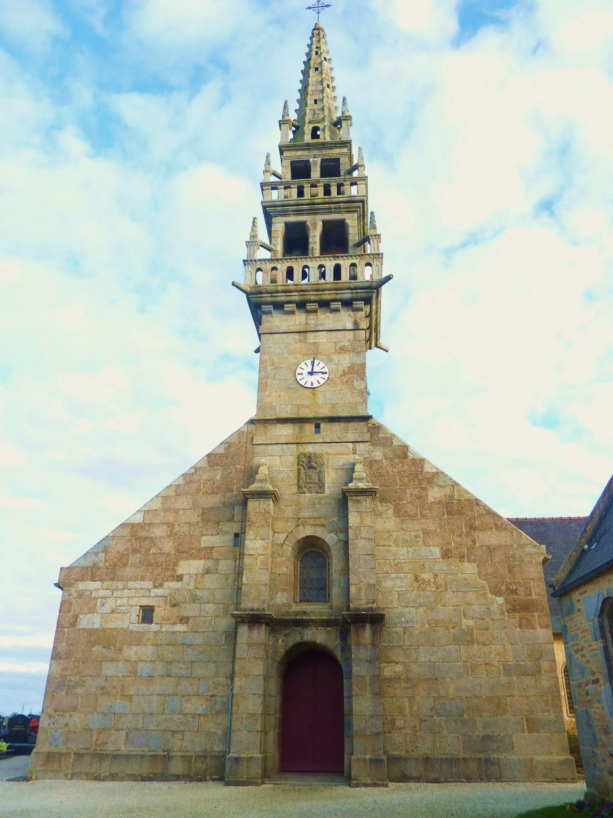 Photo showing: Milizac : la façade de l'église paroissiale