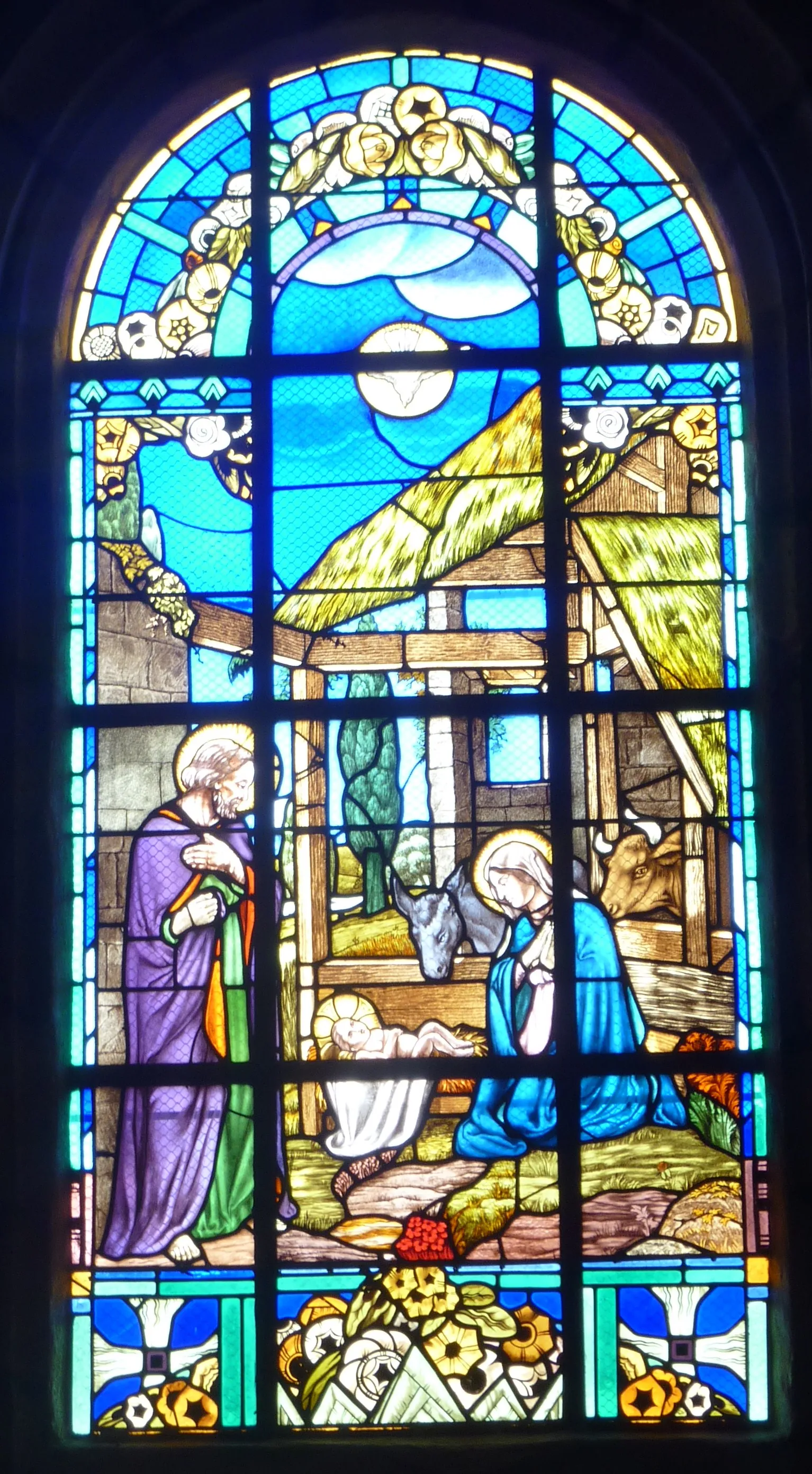 Photo showing: Milizac : église Saint-Pierre, vitrail de la Nativité
