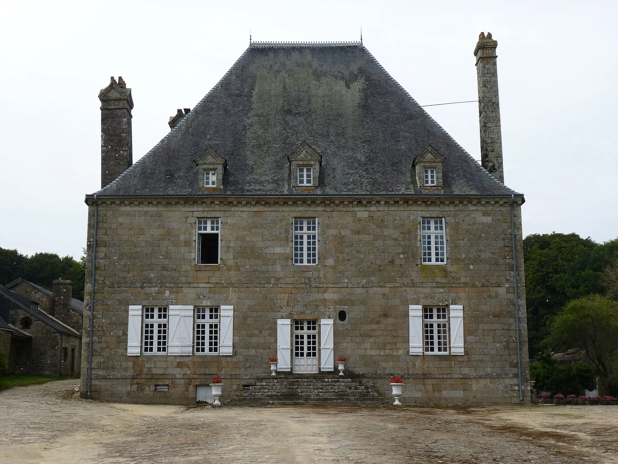 Photo showing: château de la fin du 17ème siècle. Façade.