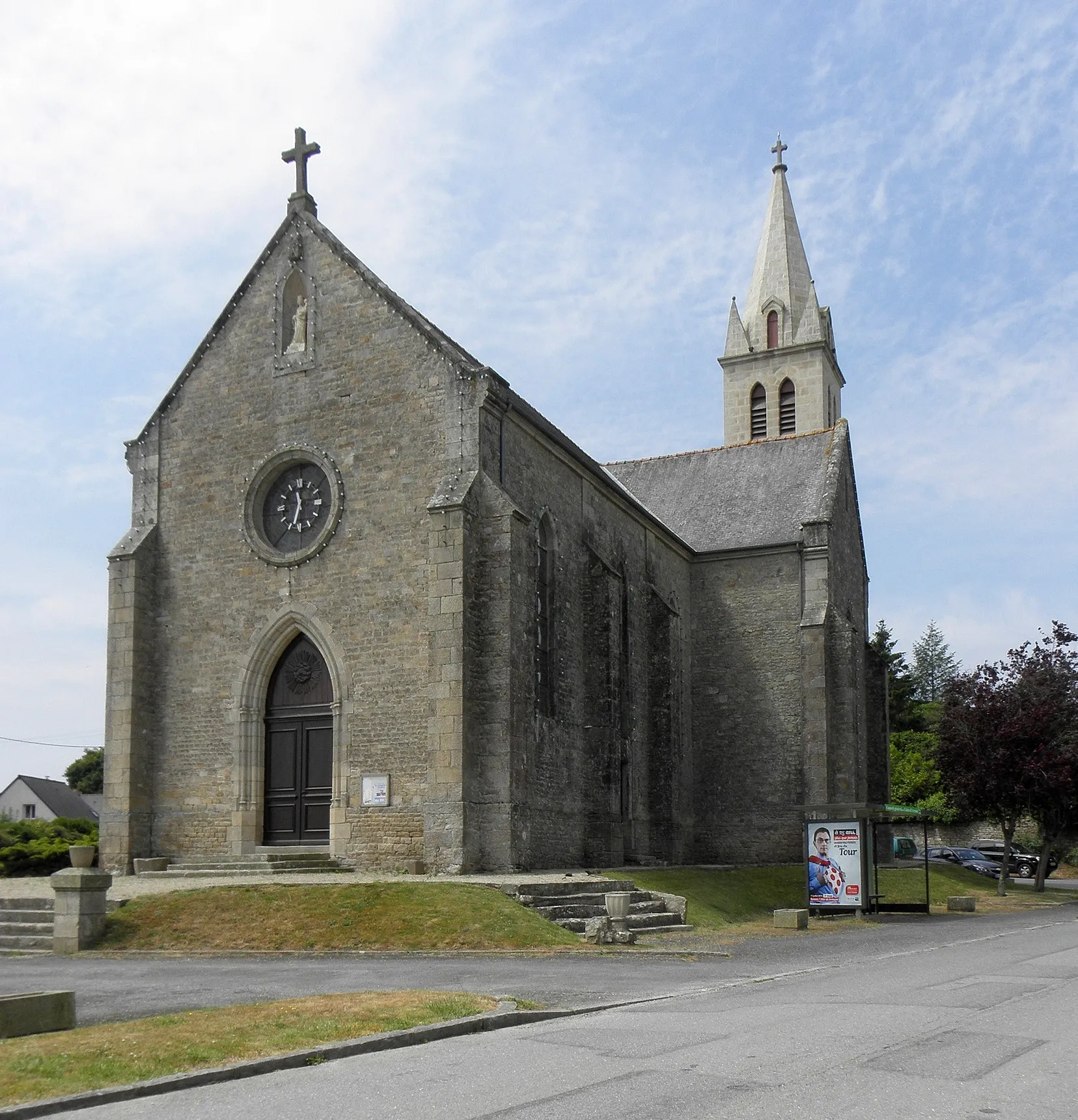 Photo showing: Église Notre-Dame-de-la-Tour en Languédias (22).