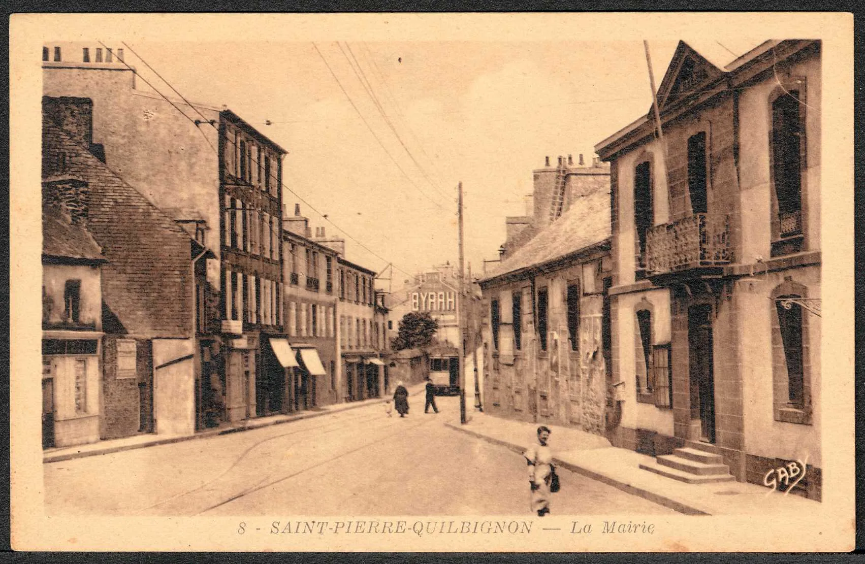 Photo showing: Rue de la Mairie à Saint-Pierre Quilbignon. A droite, la mairie.