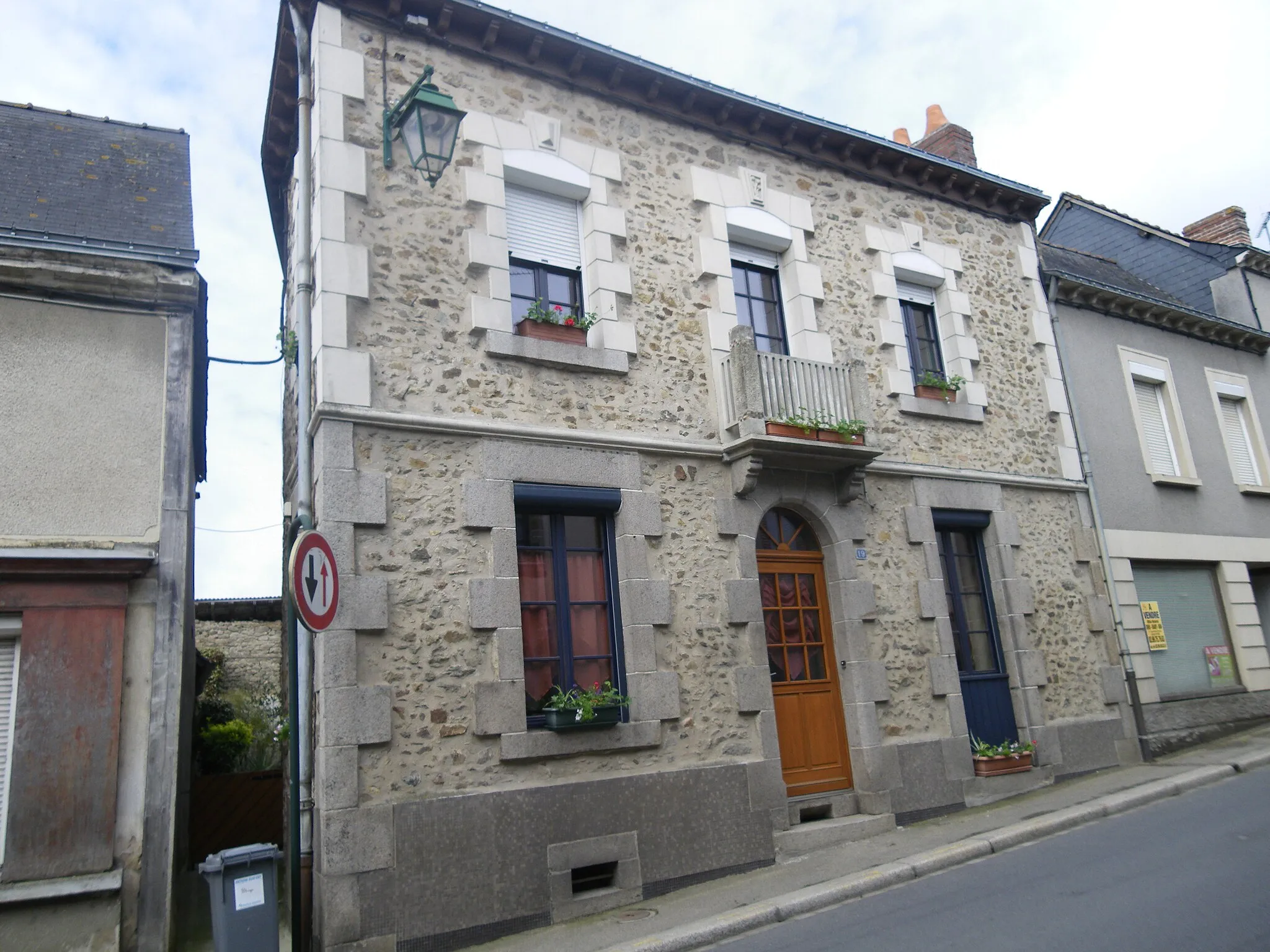 Photo showing: Maison sise 19 Rue Jean de Gennes, Commune de Gennes-sur-Seiche (35).
