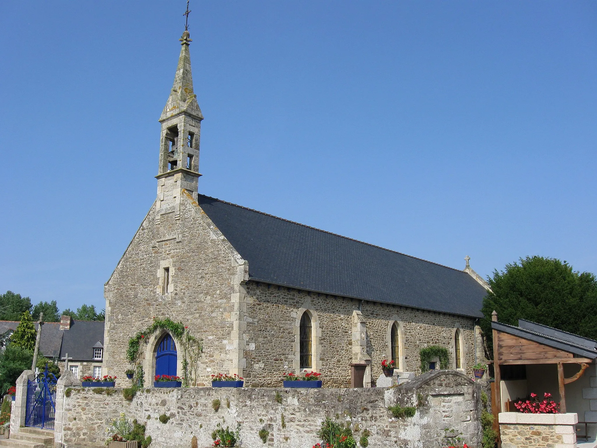 Photo showing: Église Saint-Pierre de Plessix-Balisson. (Côtes-d'Armor, région Bretagne).