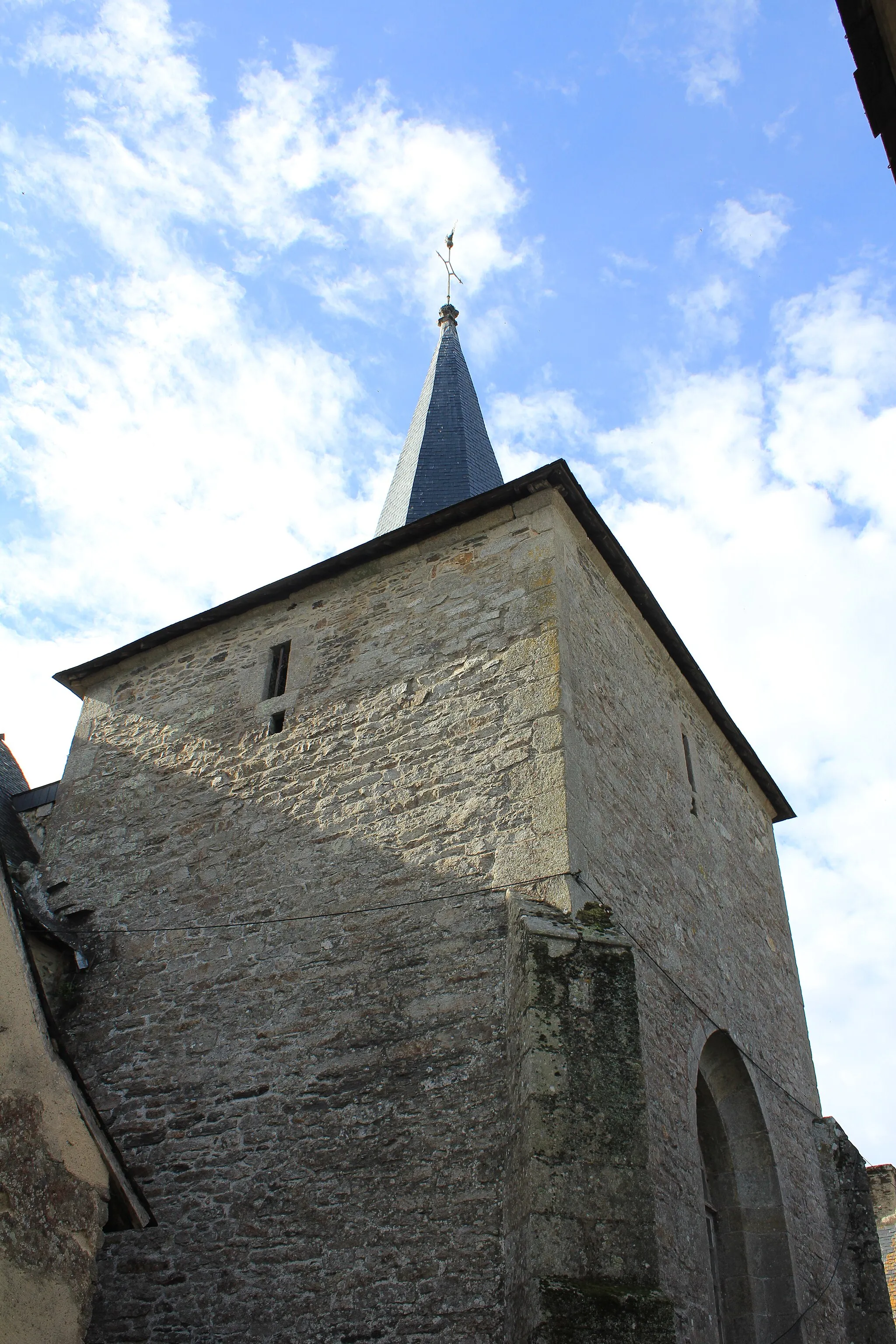 Photo showing: This building is indexed in the base Mérimée, a database of architectural heritage maintained by the French Ministry of Culture, under the reference PA00091715 .