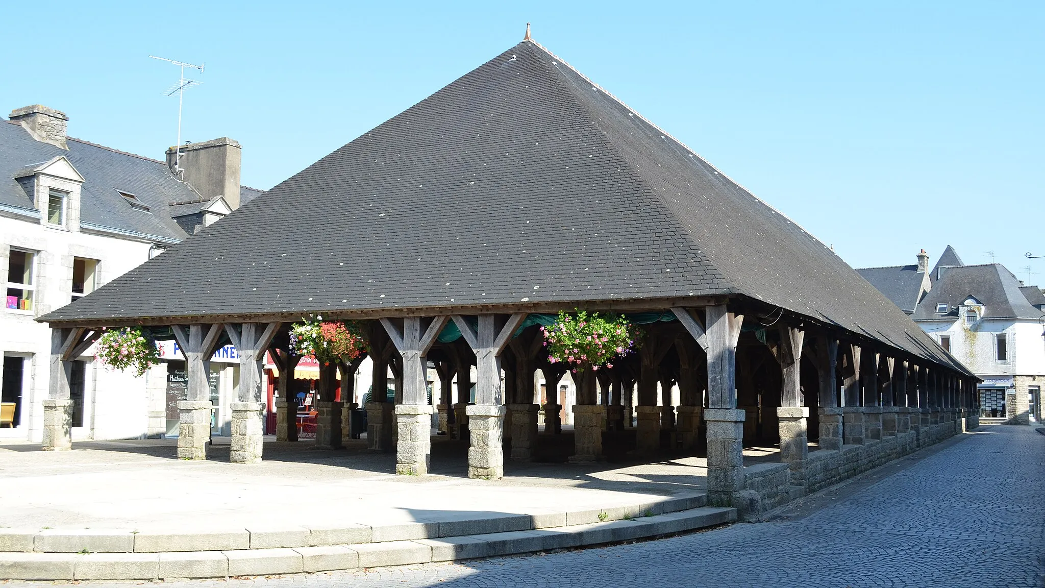 Photo showing: This building is classé au titre des monuments historiques de la France. It is indexed in the base Mérimée, a database of architectural heritage maintained by the French Ministry of Culture, under the reference PA00091601 .