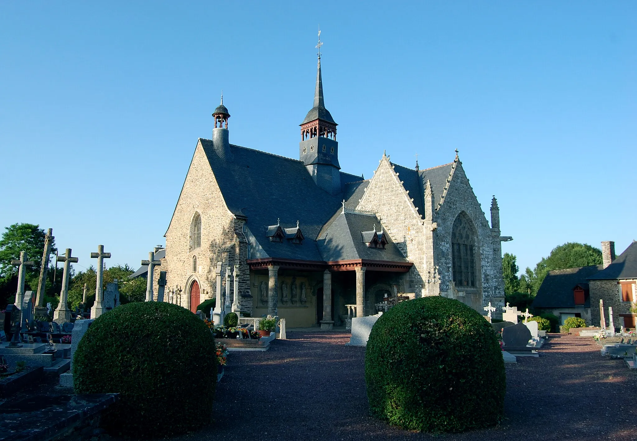 Photo showing: This building is inscrit au titre des monuments historiques de la France. It is indexed in the base Mérimée, a database of architectural heritage maintained by the French Ministry of Culture, under the reference PA00091687 .