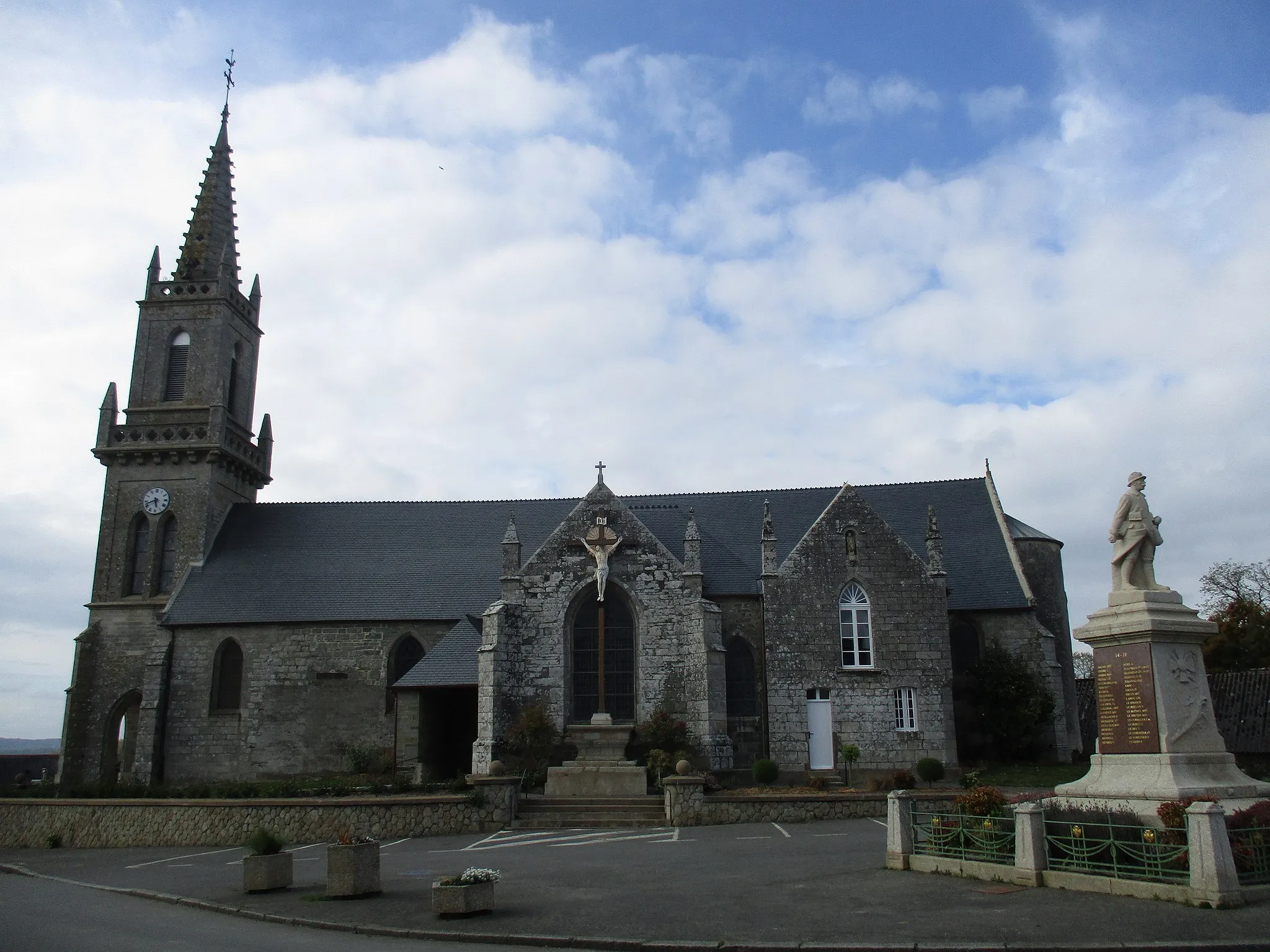 Photo showing: This building is indexed in the base Mérimée, a database of architectural heritage maintained by the French Ministry of Culture, under the references IA00009860 and IA00009861 .