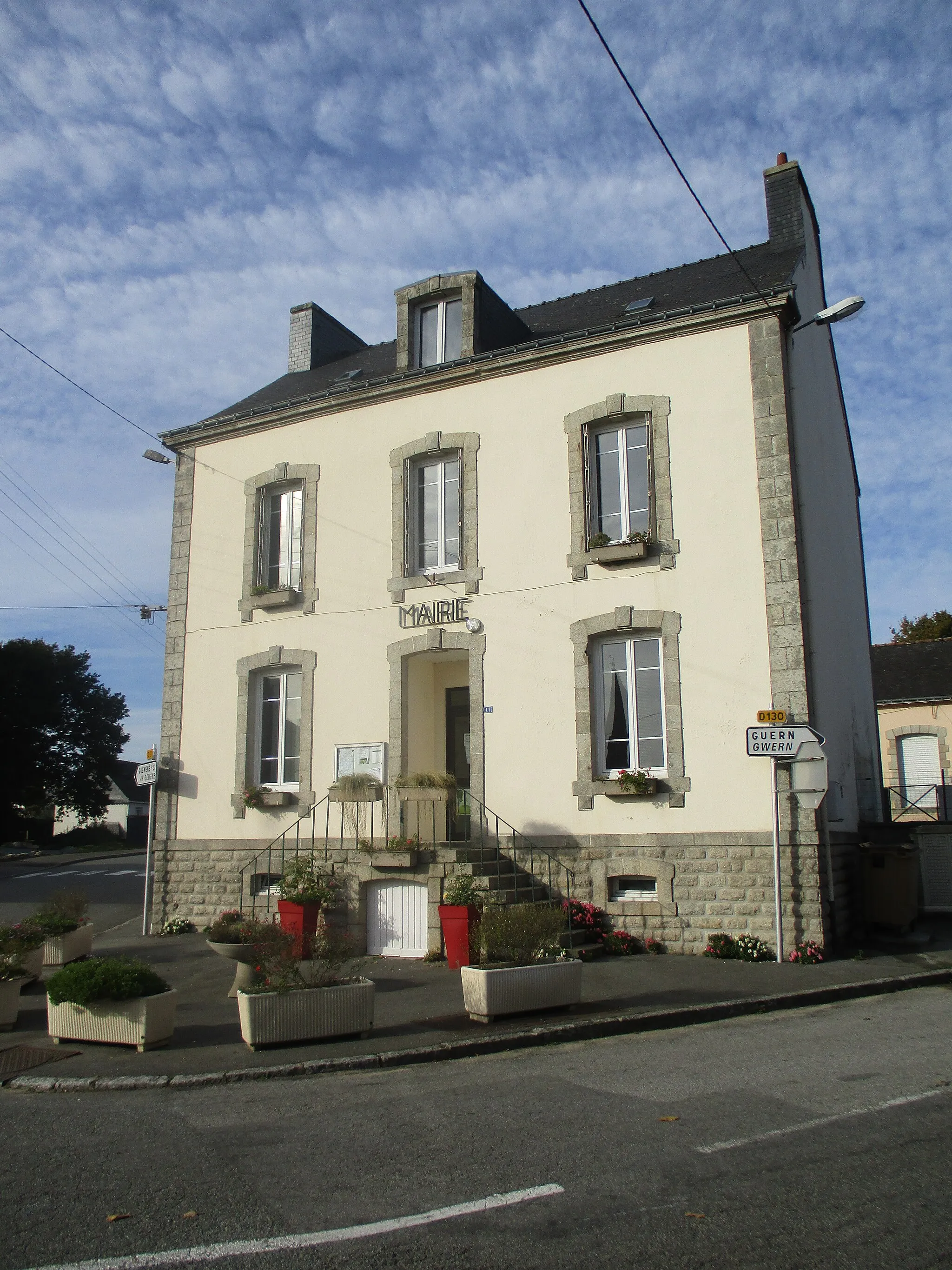 Photo showing: La mairie de Persquen