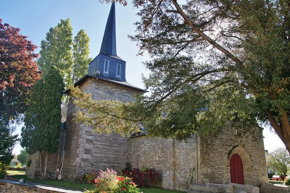 Photo showing: église Notre Dame de Missiriac. Site classé Monument historique : Base Mérimée