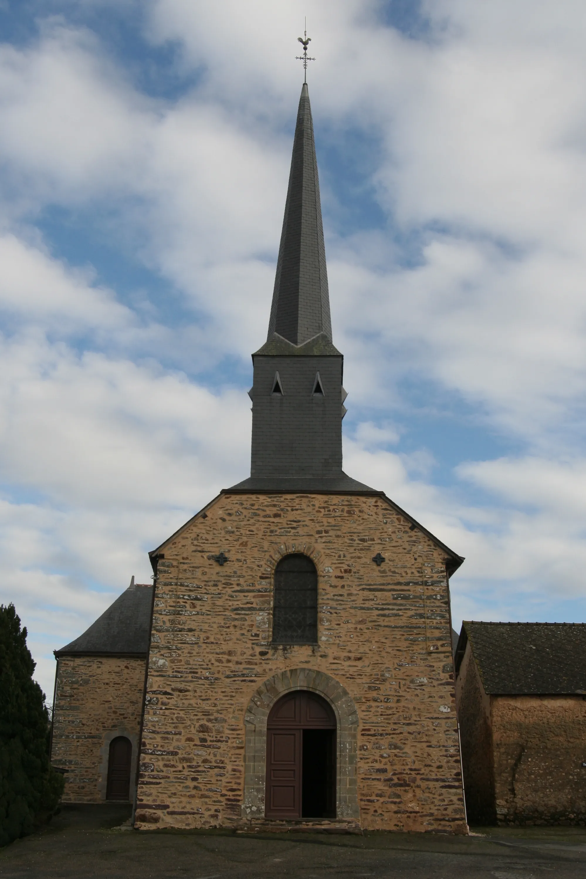 Photo showing: Église Saint-Étienne-Saint-Melaine des Brulais.
