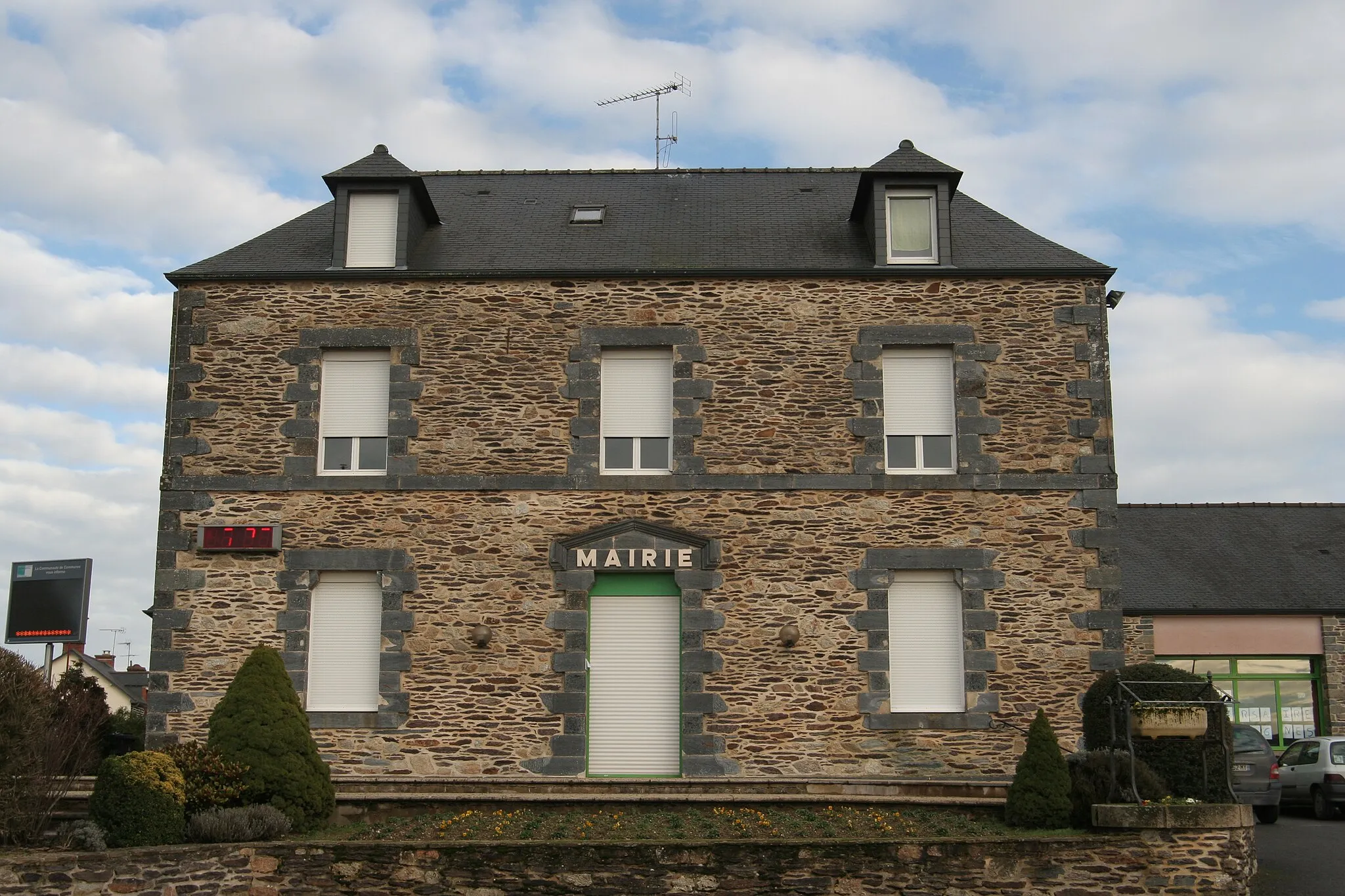 Photo showing: La mairie des Brulais.