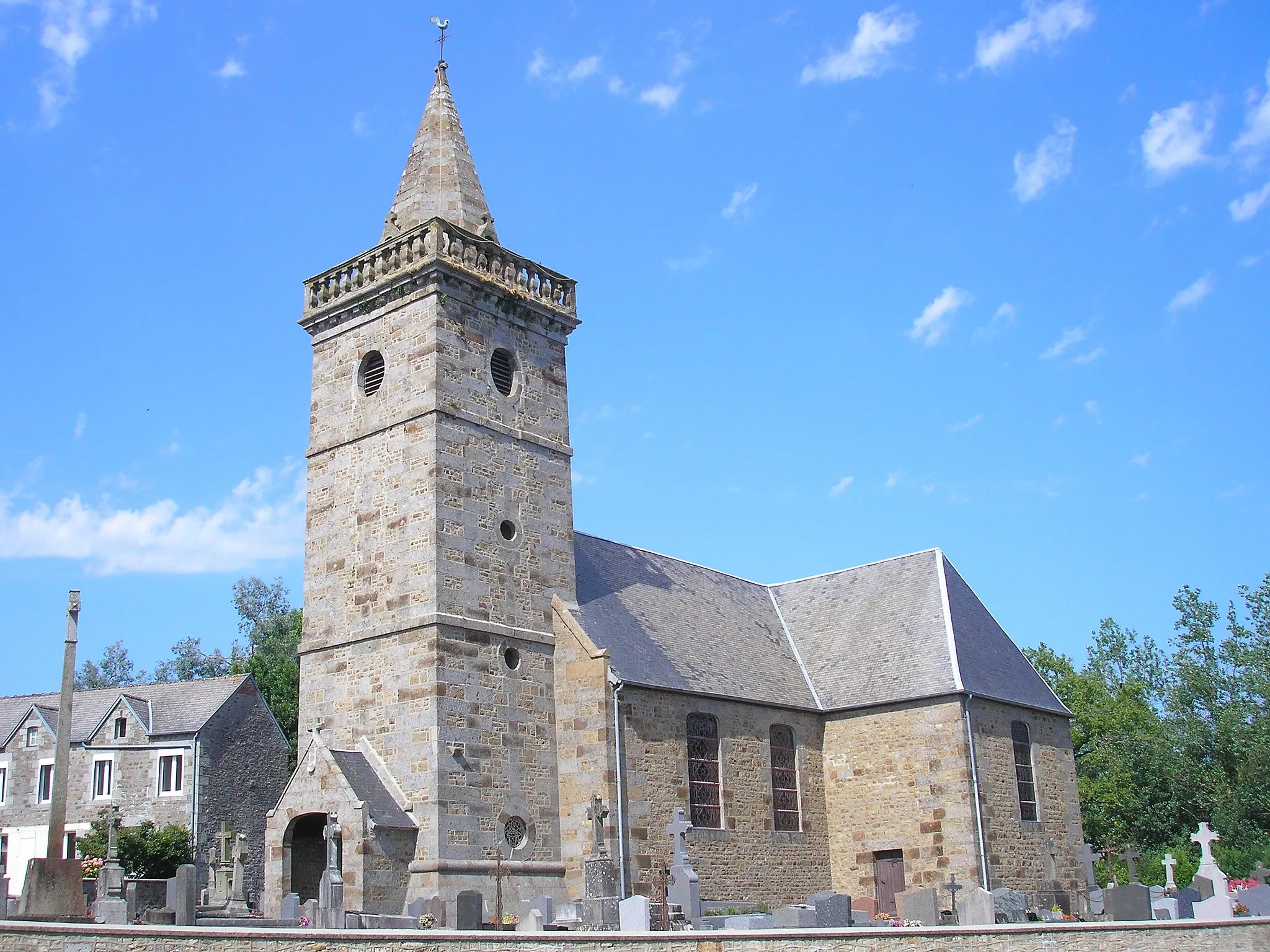 Photo showing: Sainte-Pience (Normandie, France). L'église Sainte-Pience.