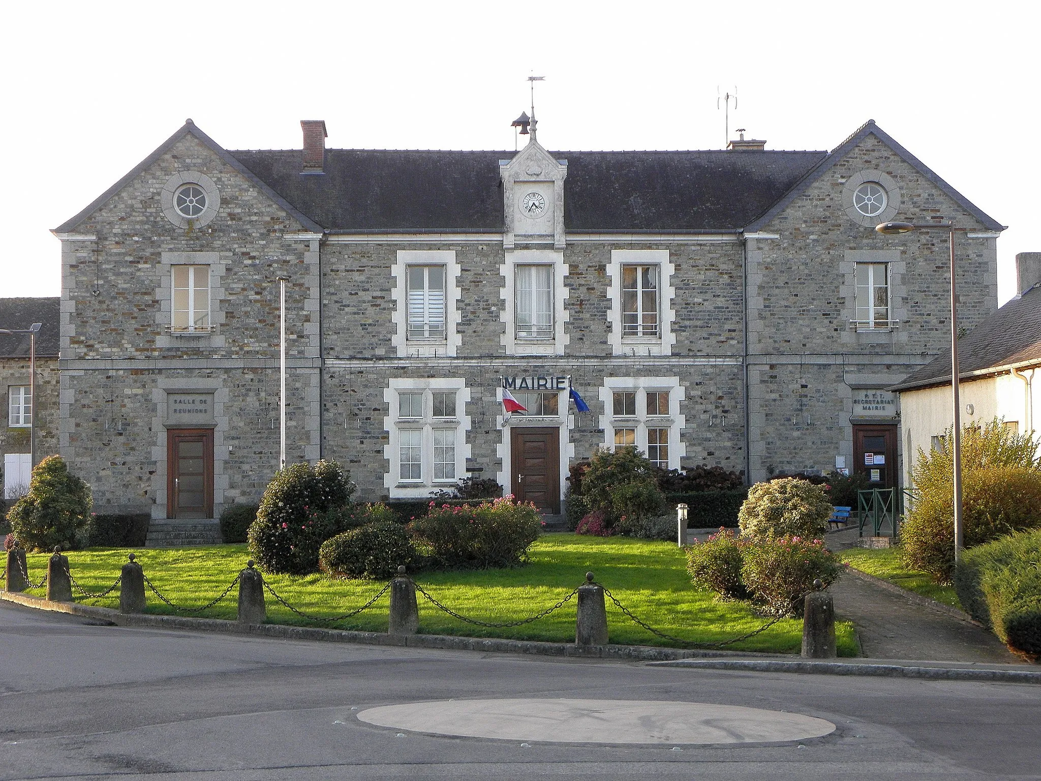 Photo showing: Mairie d'Ercé-près-Liffré (35).