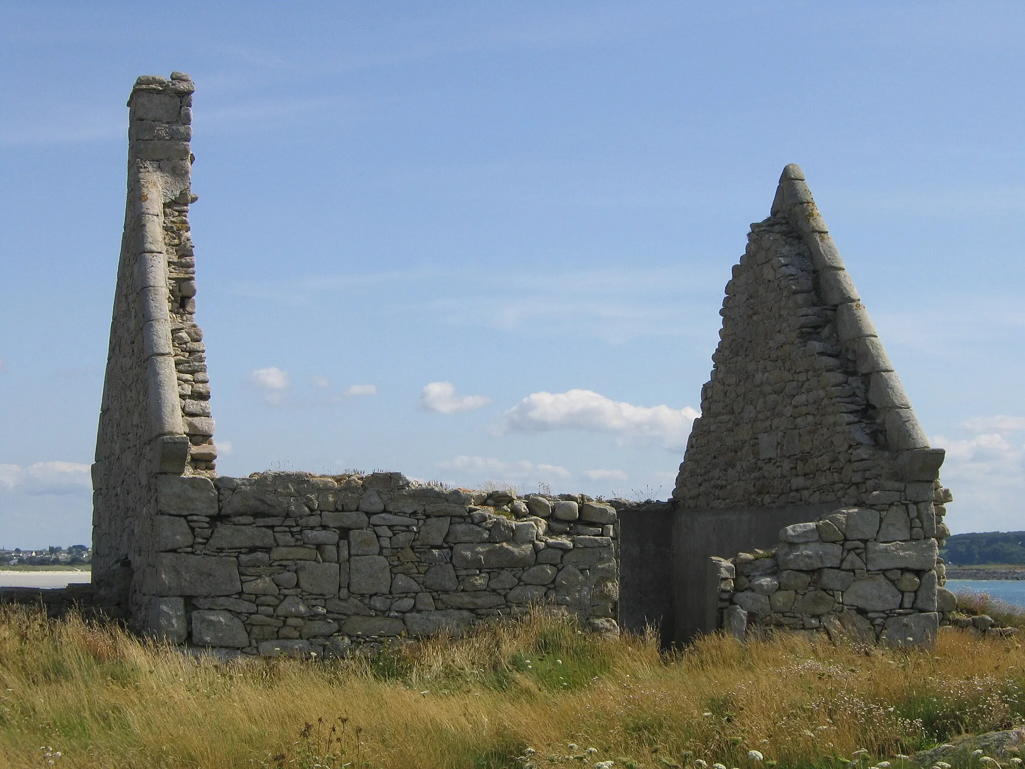 Photo showing: Vue de l'île de Sieck, le corps de garde.