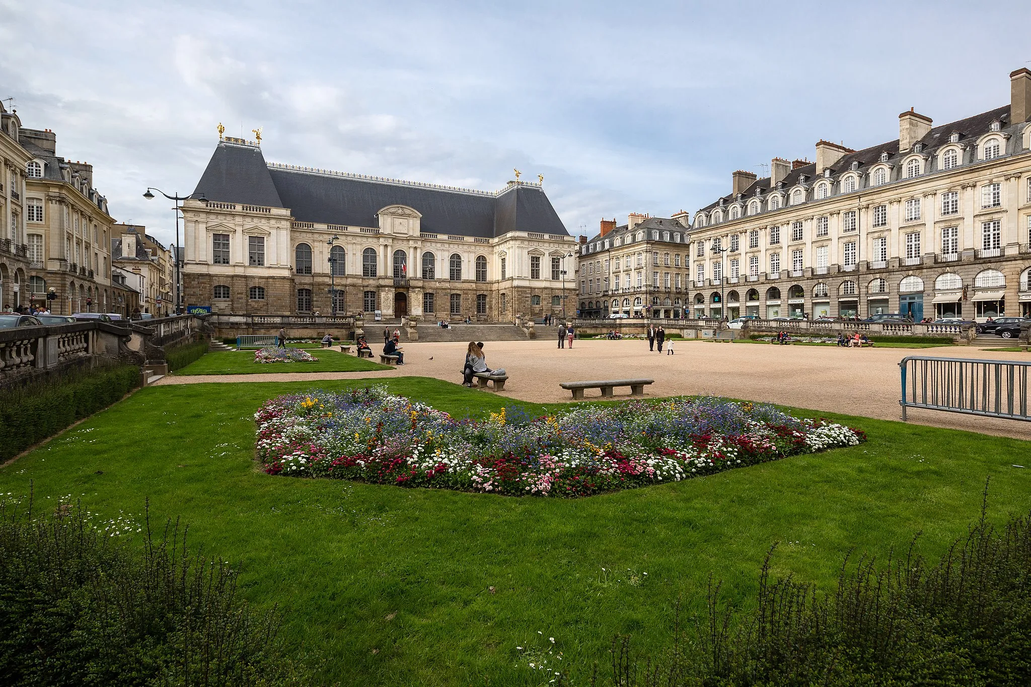 Photo showing: General view of the place du parlement de Bretagne in Rennes (France), from its south-western corner.