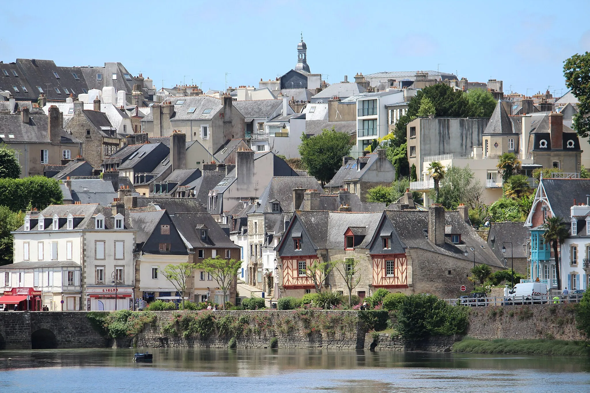 Photo showing: Auray (Morbihan, France), vue depuis la Terre Rouge.