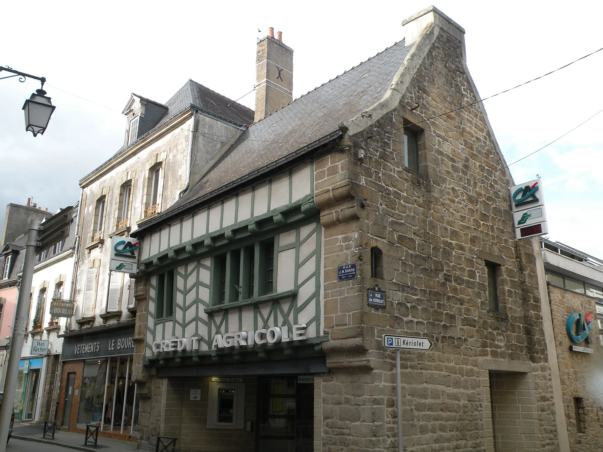 Photo showing: House of Auray built in 1620.