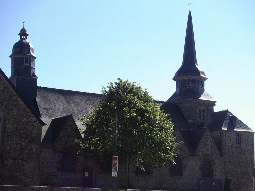 Photo showing: Église de Plérin