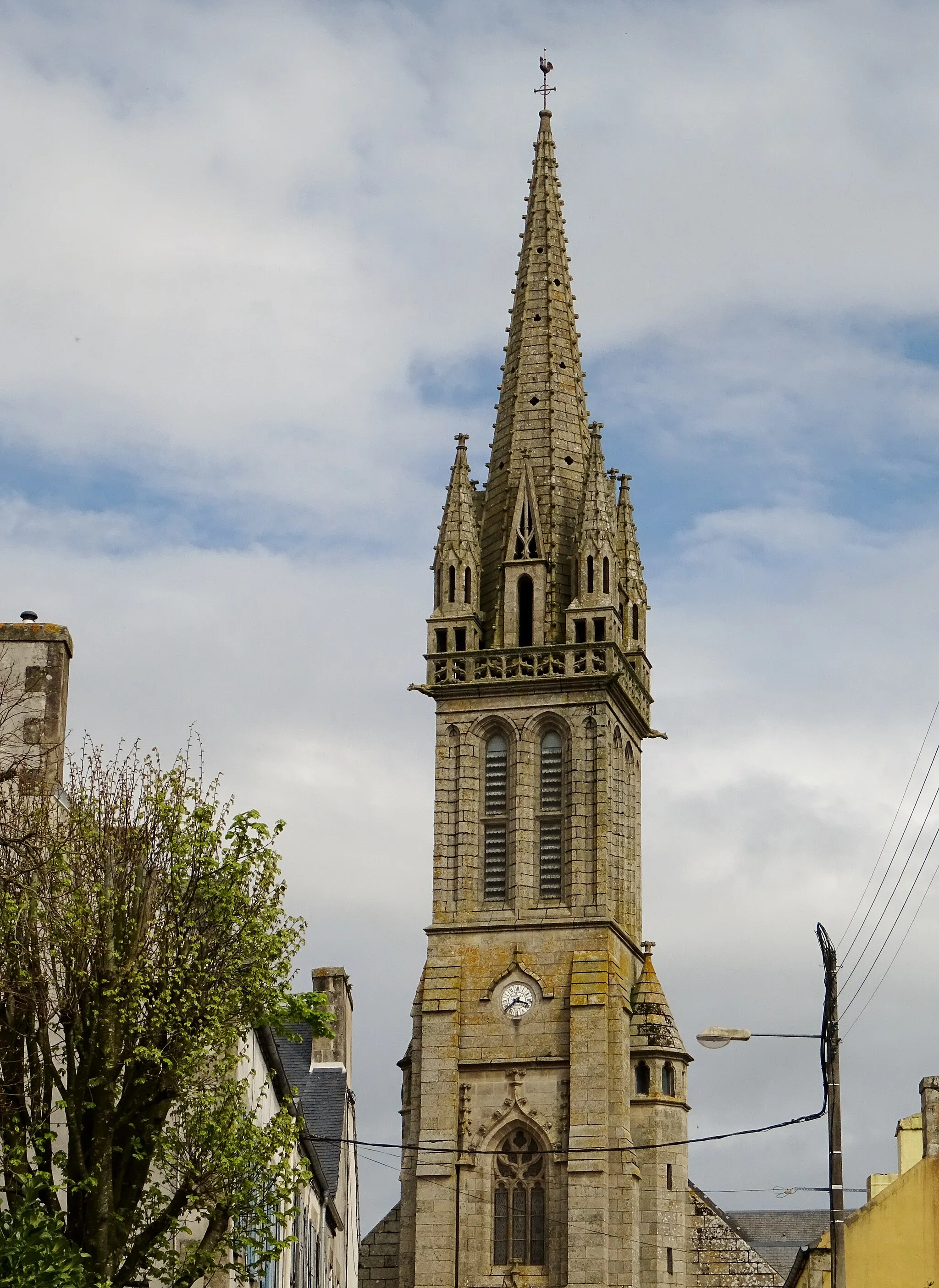 Photo showing: Église paroissiale Saint-Ignace de Plouigneau ː le clocher.