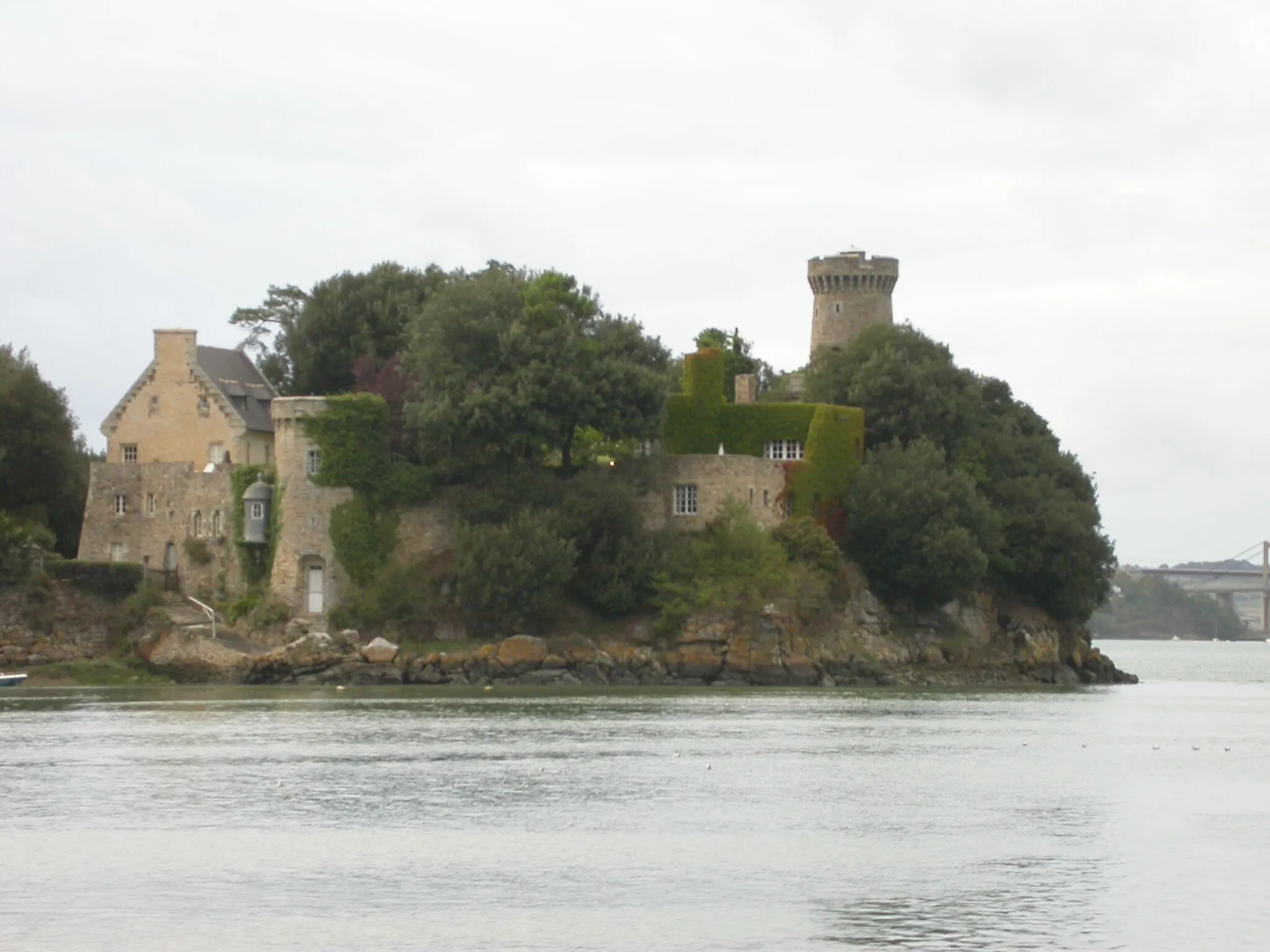 Photo showing: Plouër-sur-Rance, France