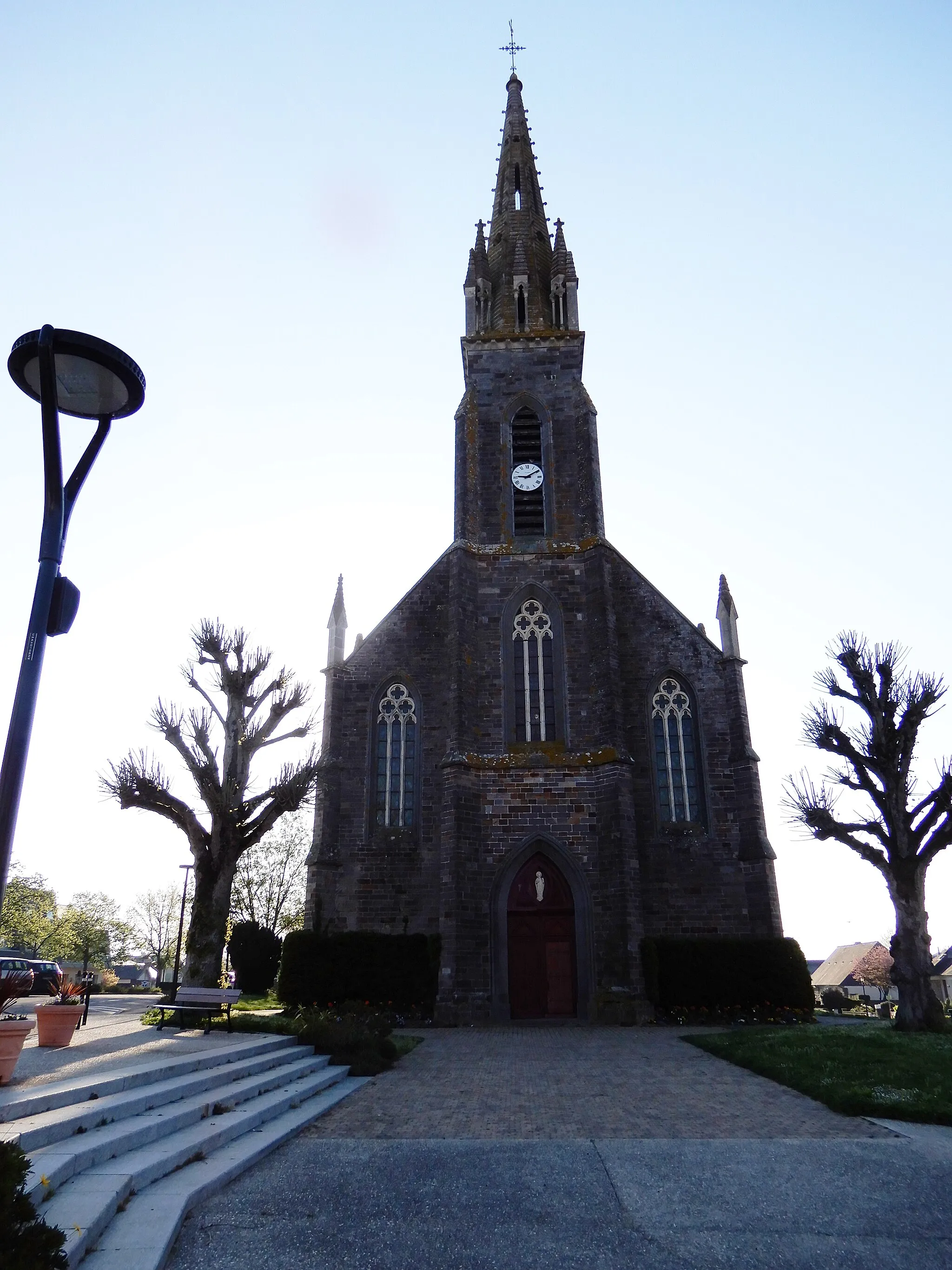 Photo showing: Chavagne - Eglise St Martin