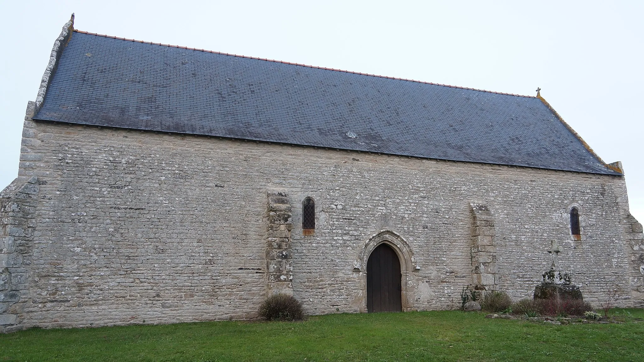 Photo showing: La chapelle de Saint-Eutrope (vue de côté) à Allaire.