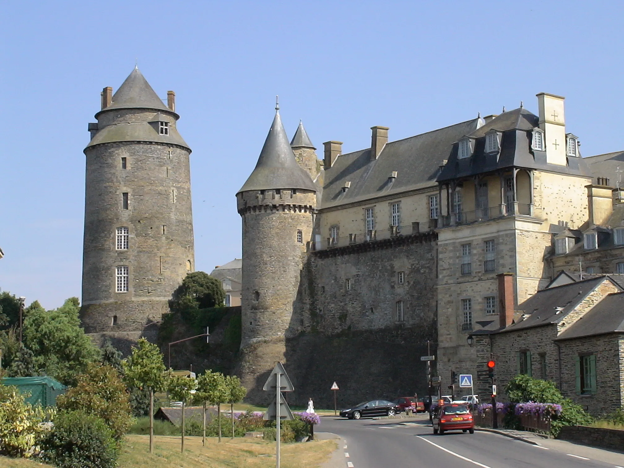Photo showing: The Châteaugiron's castle.