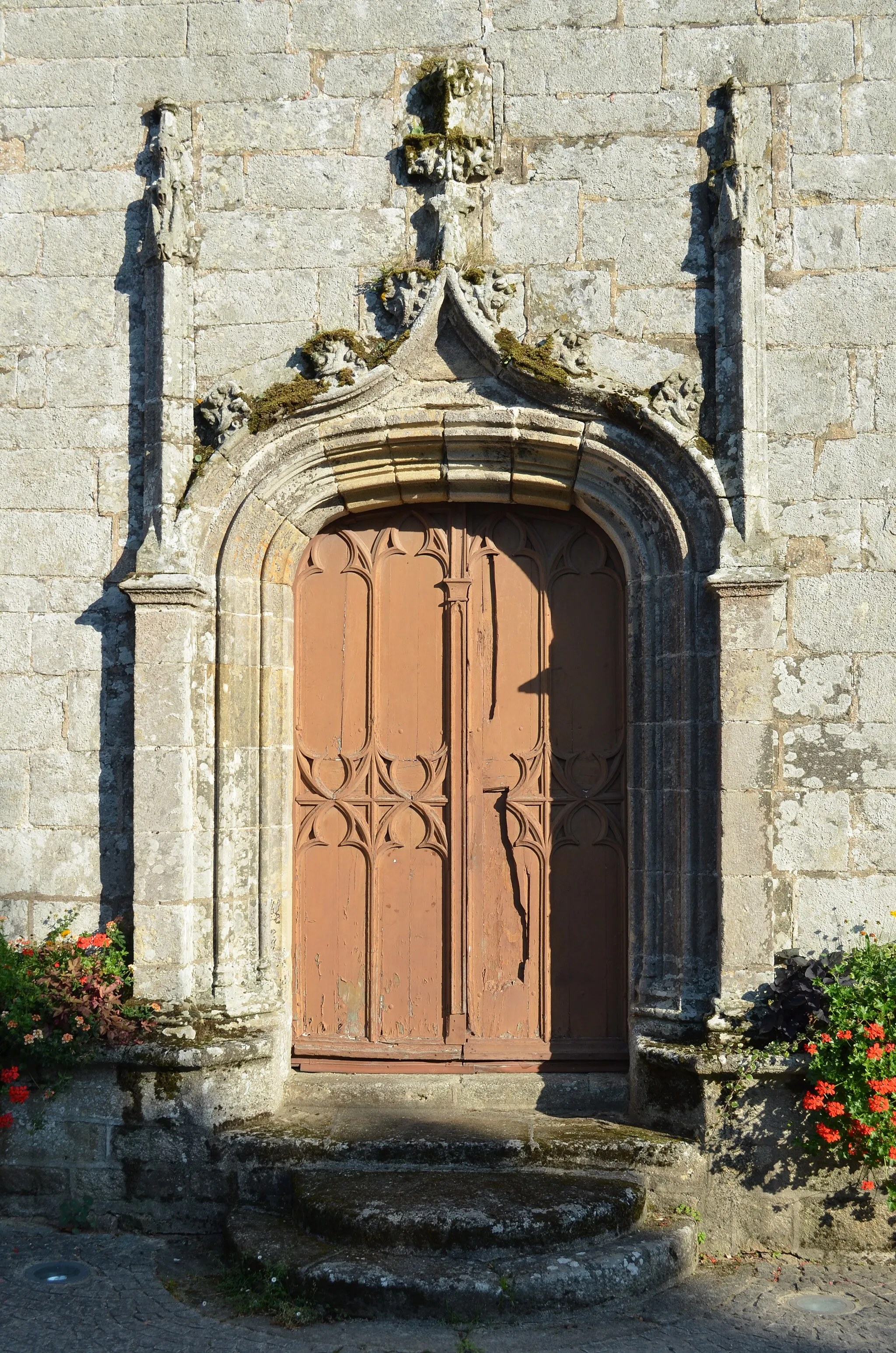 Photo showing: This building is inscrit au titre des monuments historiques de la France. It is indexed in the base Mérimée, a database of architectural heritage maintained by the French Ministry of Culture, under the reference PA00091747 .