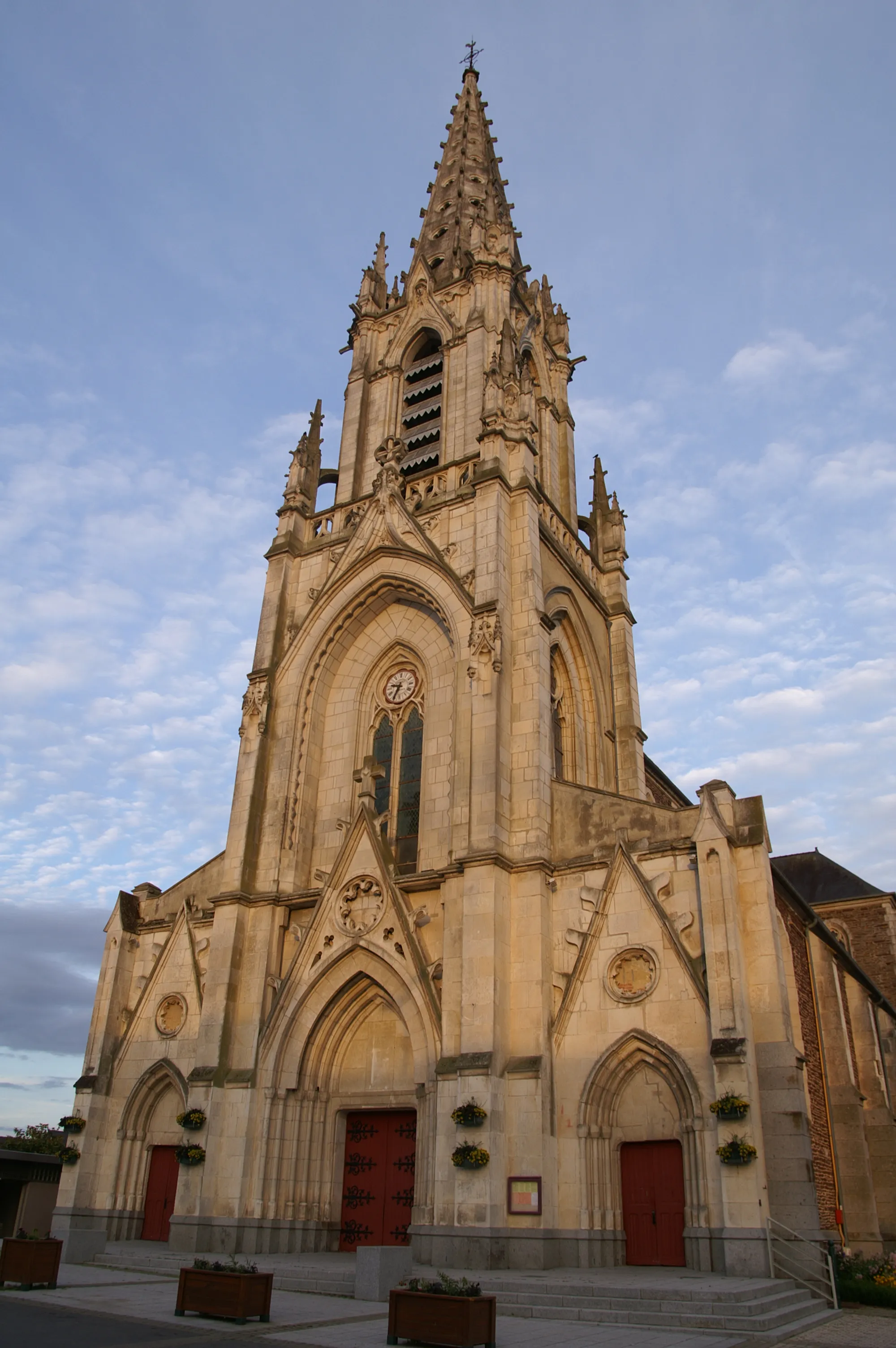 Photo showing: Église Saint-Pierre de Mordelles.